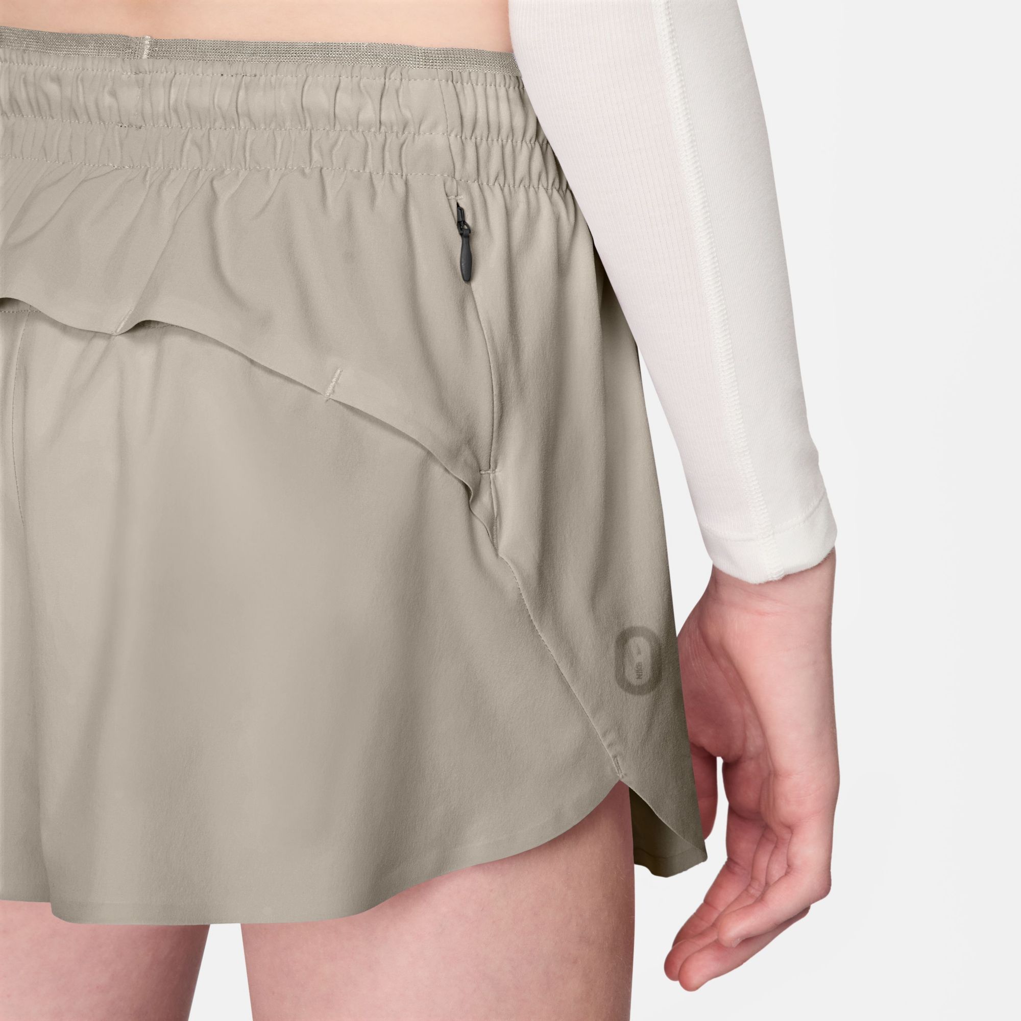 Nike Girls' MAVN Dri-FIT Woven 3" Shorts product image