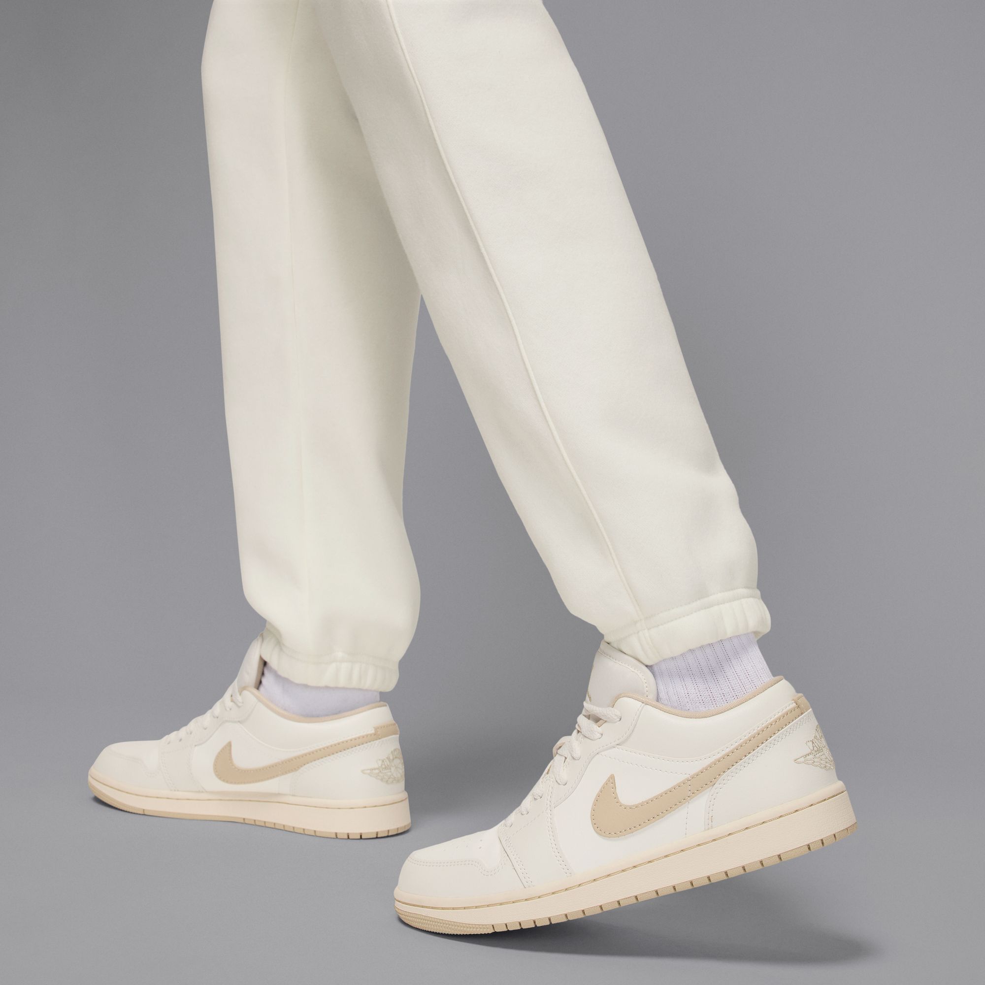 Jordan Women's Brooklyn Fleece Realtree Pants product image