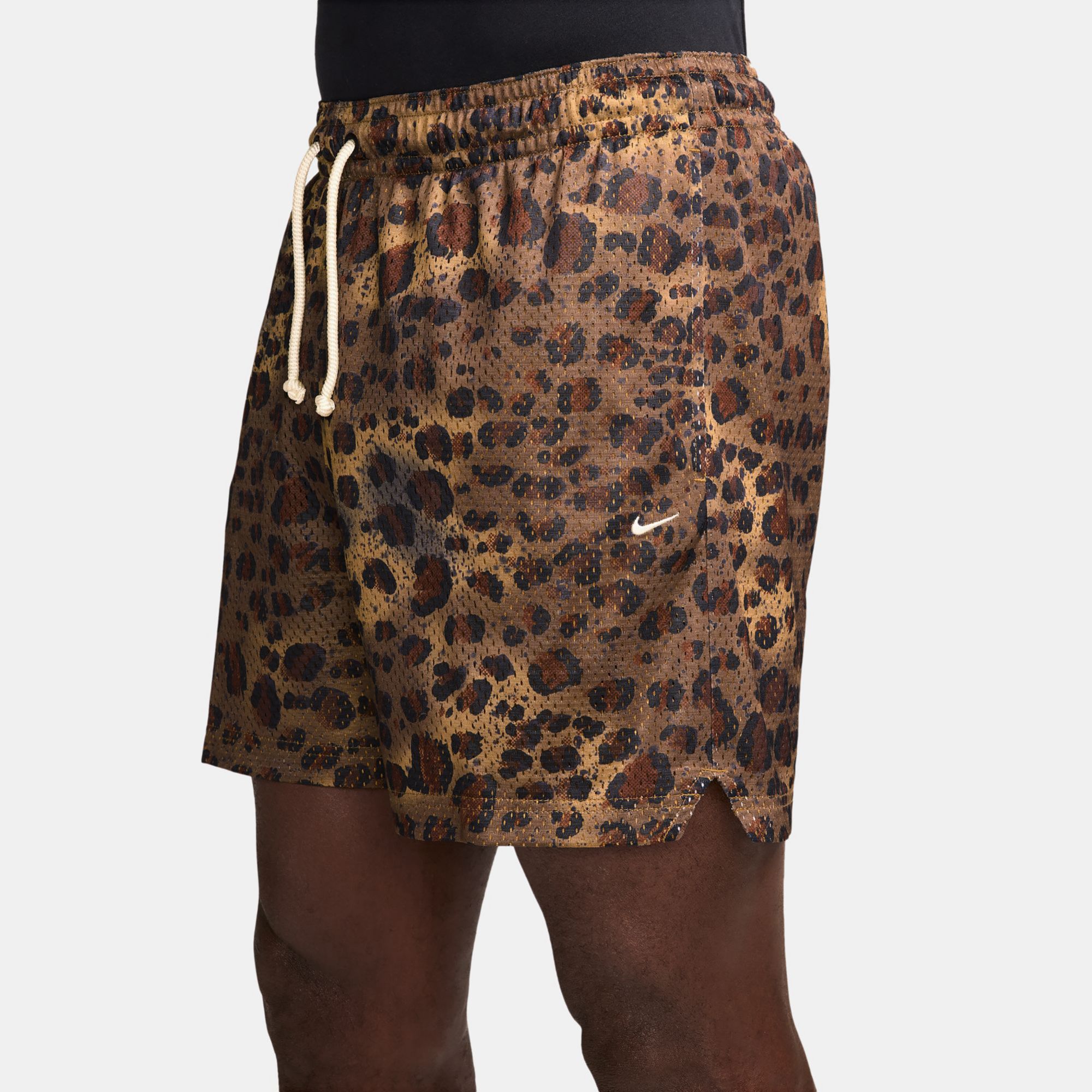 Nike Men's Dri-FIT Standard Issue Spotted 5'' Mesh Basketball Practice Short product image