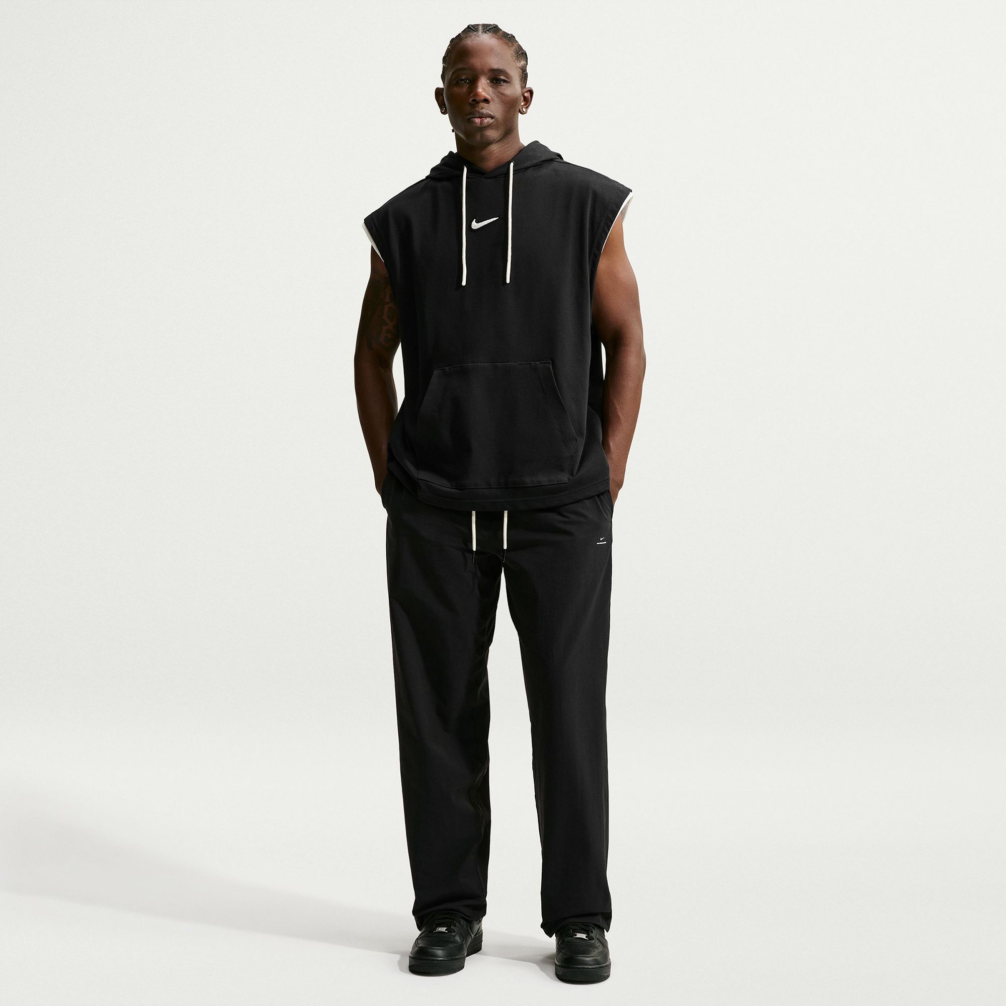 Nike Men's Standard Issue Dri-FIT Woven Basketball Pants product image