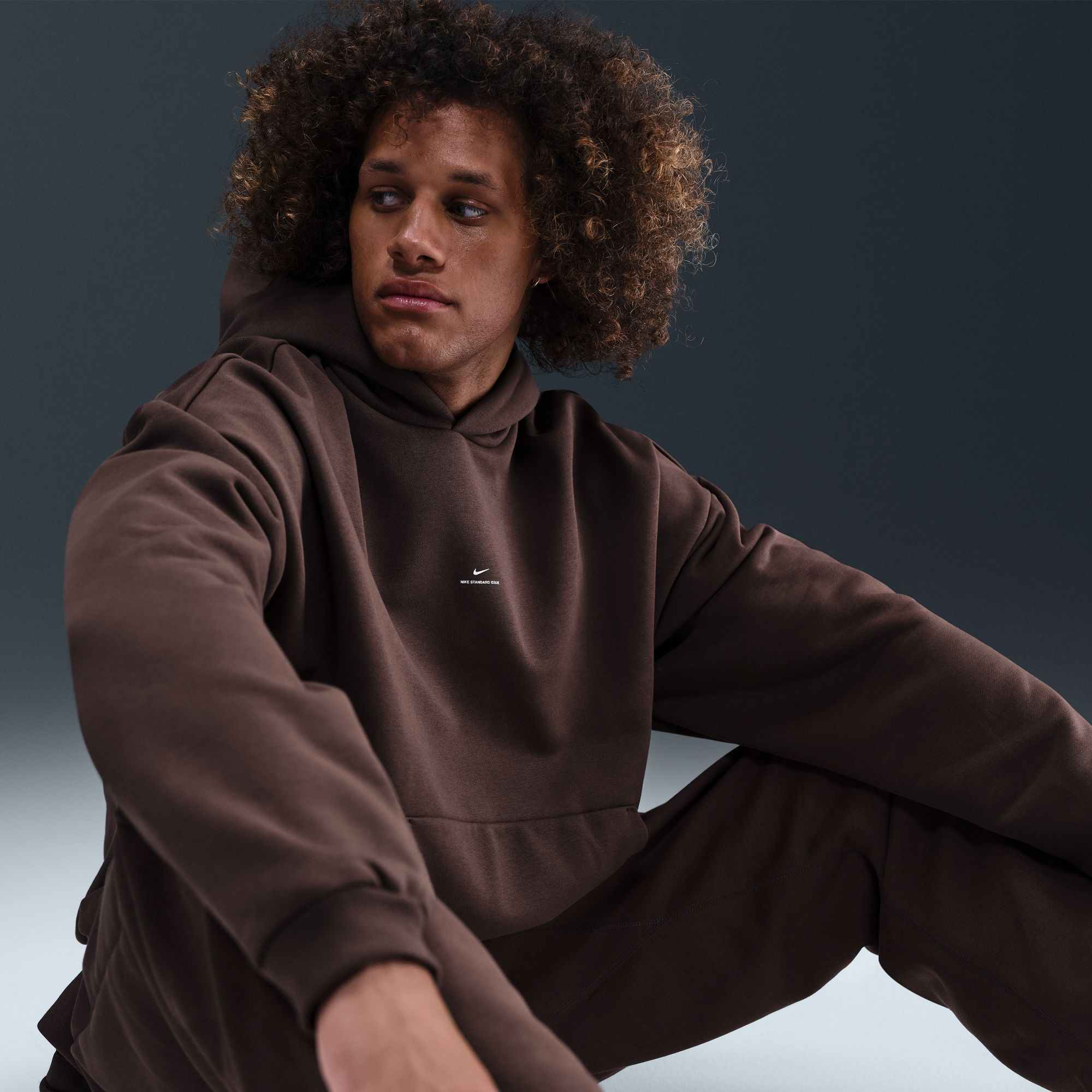 Nike Men's Therma-FIT Standard Issue Brushed Hoodie product image