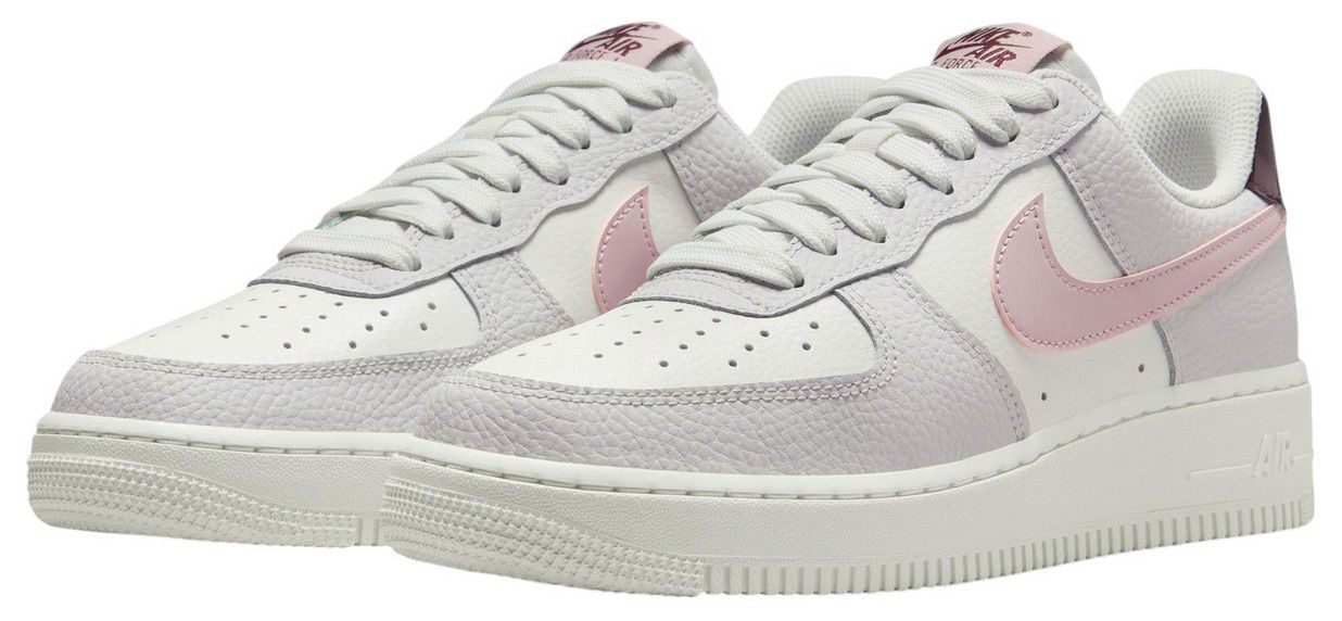 Nike Women's Air Force 1 '07 Shoes product image