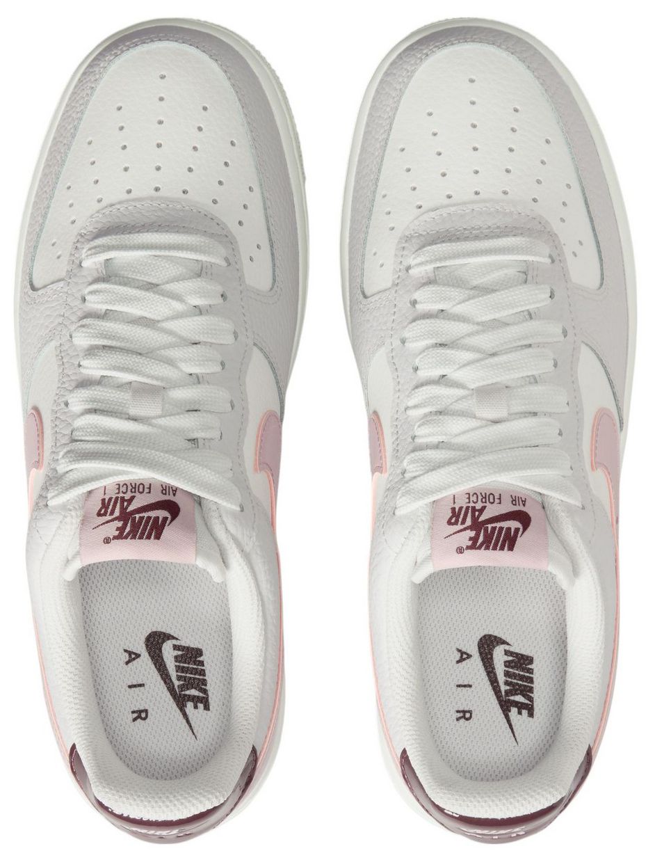 Nike Women's Air Force 1 '07 Shoes product image