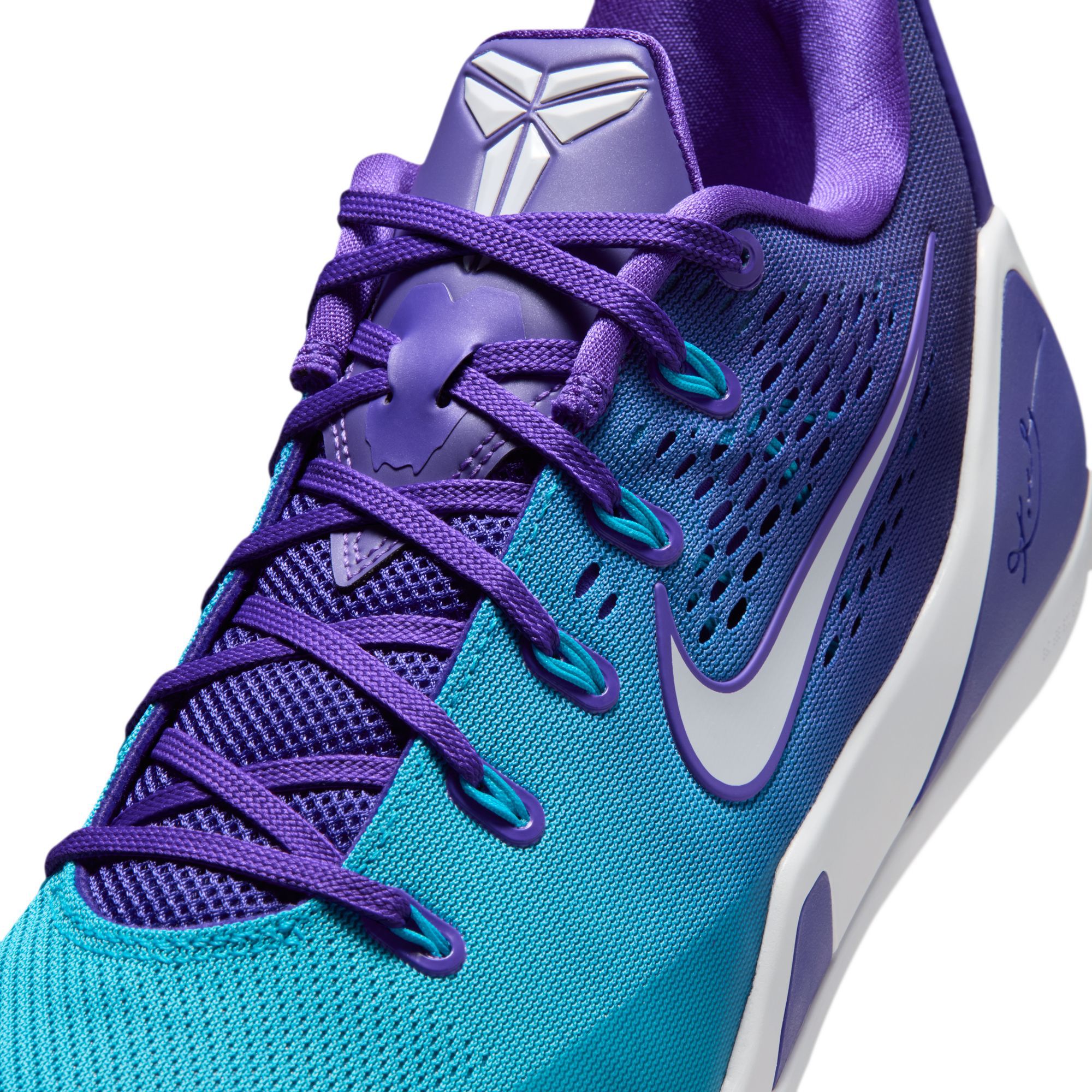 Nike Kobe 9 Elite Low Protro 'Charlotte' Basketball Shoes product image