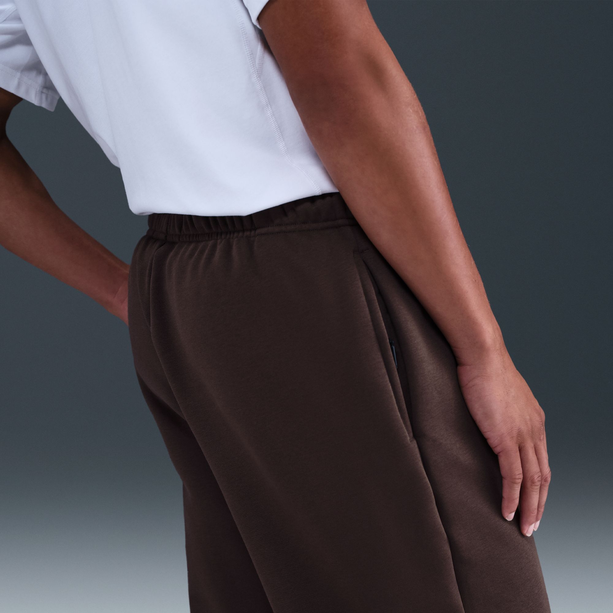 Nike Men's Therma-FIT Standard Issue Brushed Open Hem Pants product image