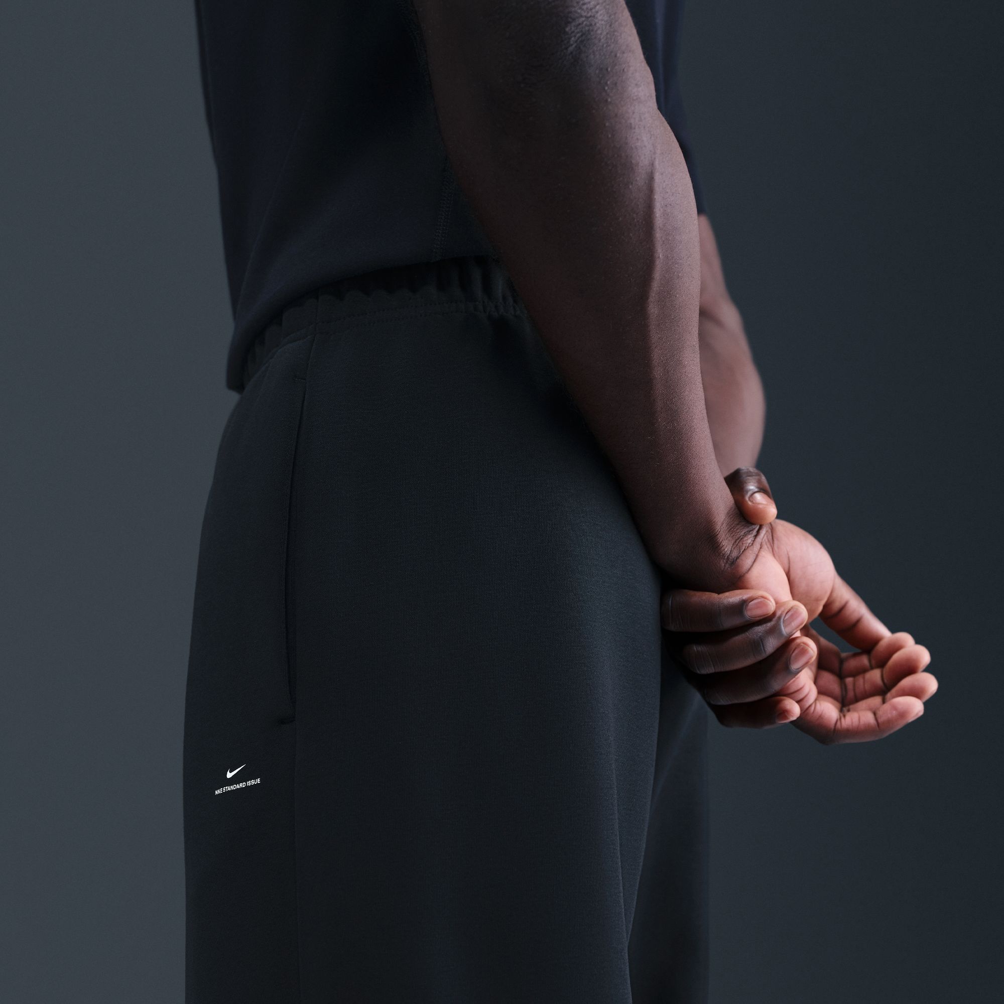 Nike Men's Therma-FIT Standard Issue Brushed Open Hem Pants product image