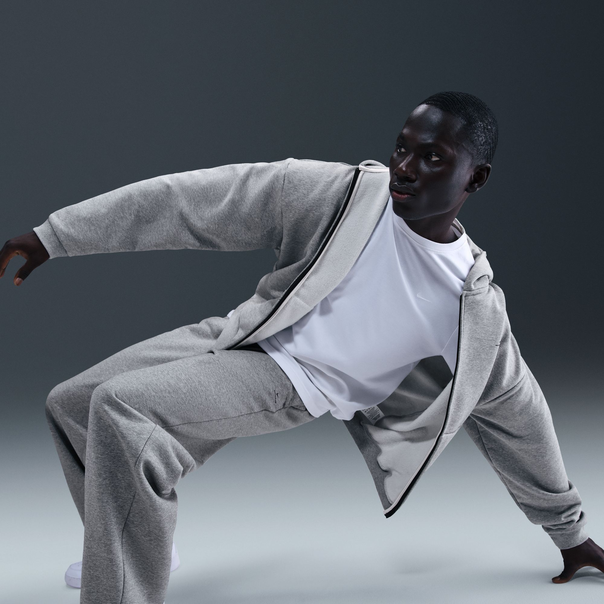 Nike Men's Therma-FIT Standard Issue Brushed Open Hem Pants product image