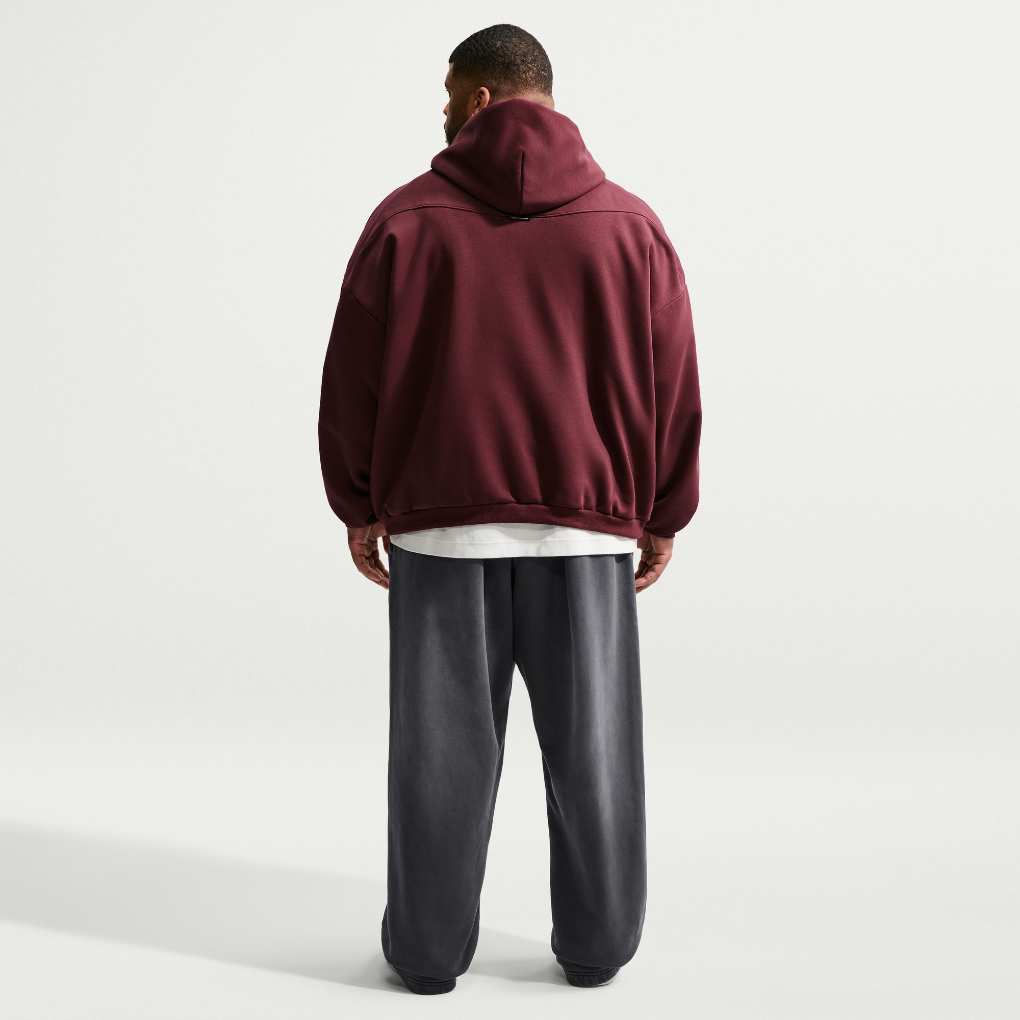 Nike Men's Standard Issue Brushed Heavy Oversized Washed Basketball Pants product image