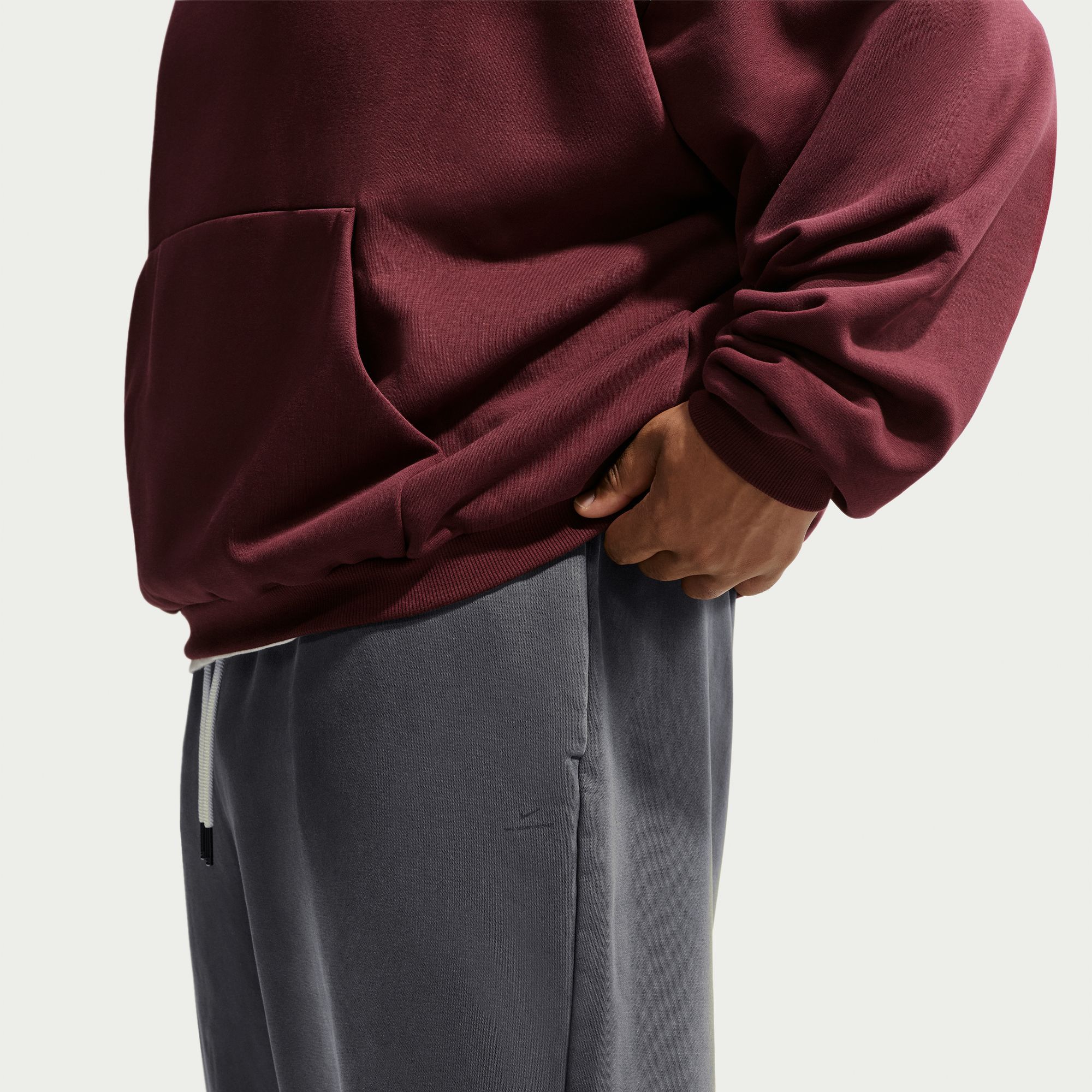Nike Men's Standard Issue Brushed Heavy Oversized Washed Basketball Pants product image