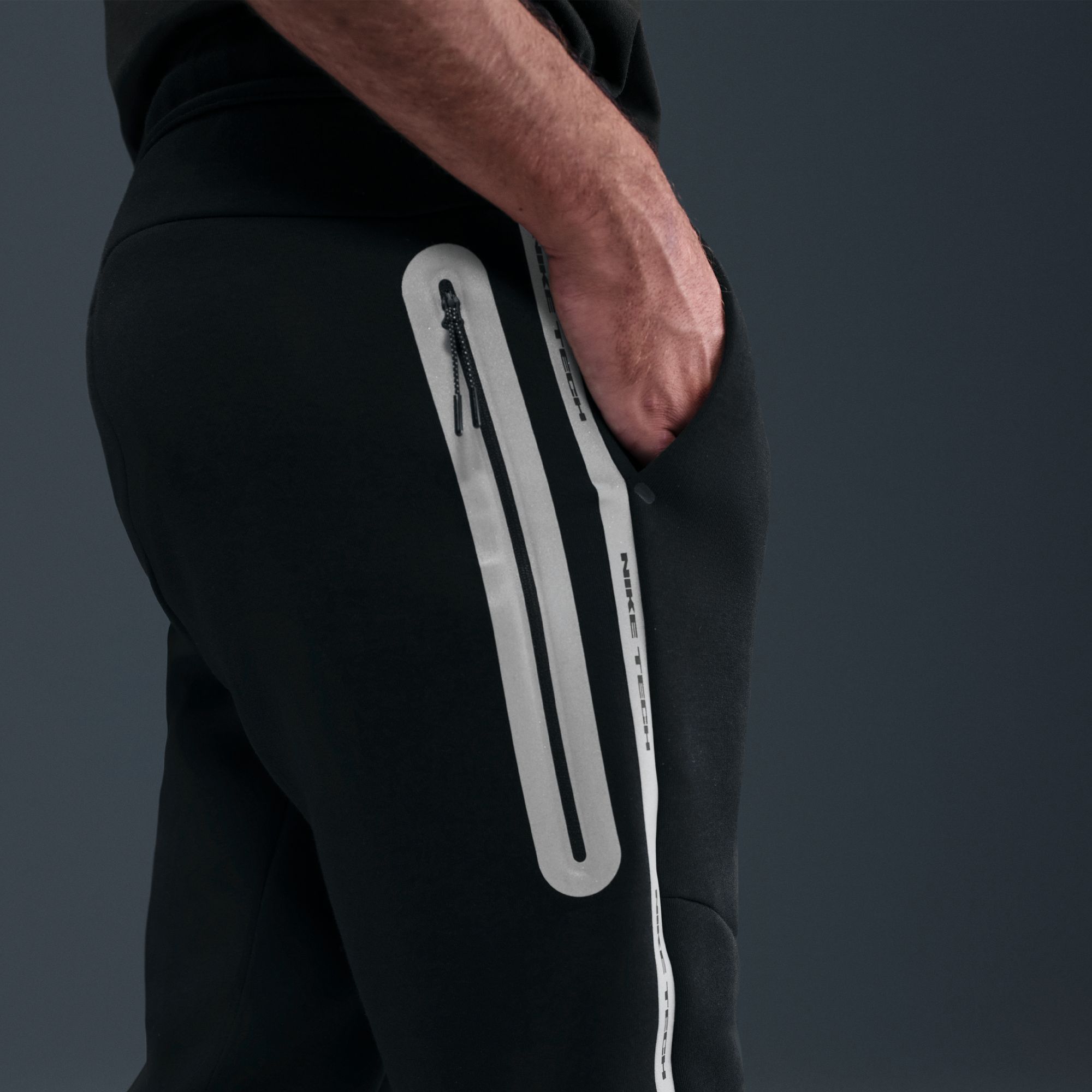 Nike Men's Tech Fleece Reflective Jogger Pants product image