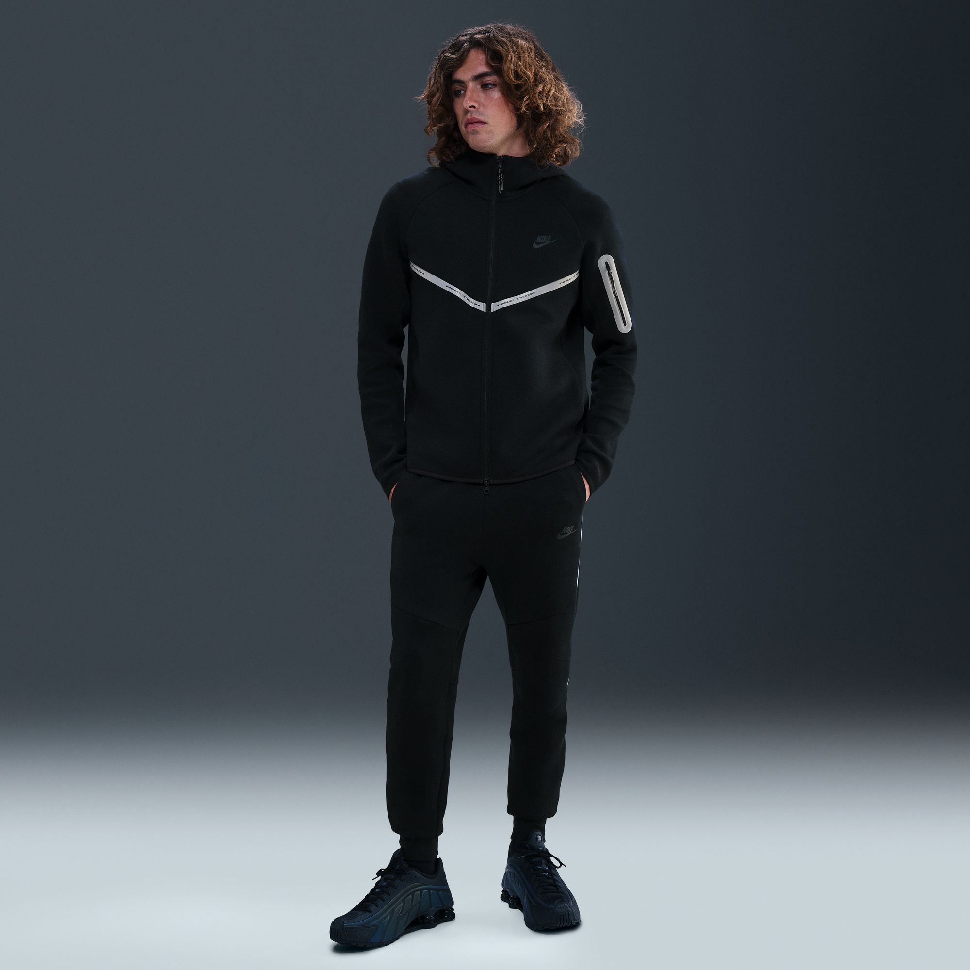 Nike Men's Tech Fleece Reflective Jogger Pants product image