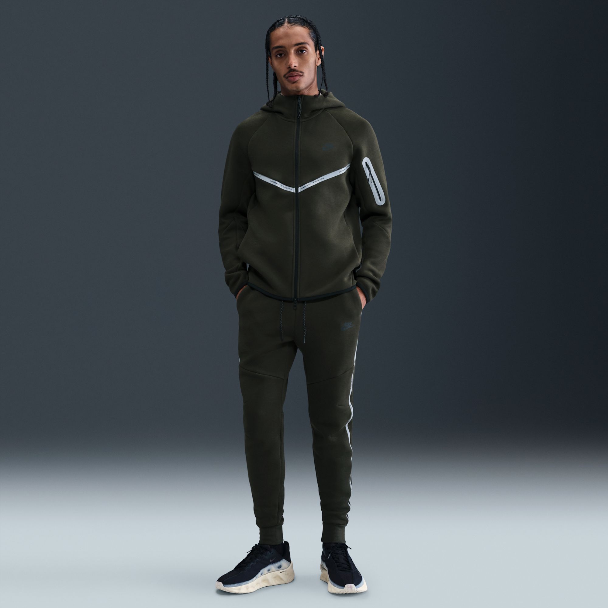 Nike Men's Tech Fleece Reflective Jogger Pants product image