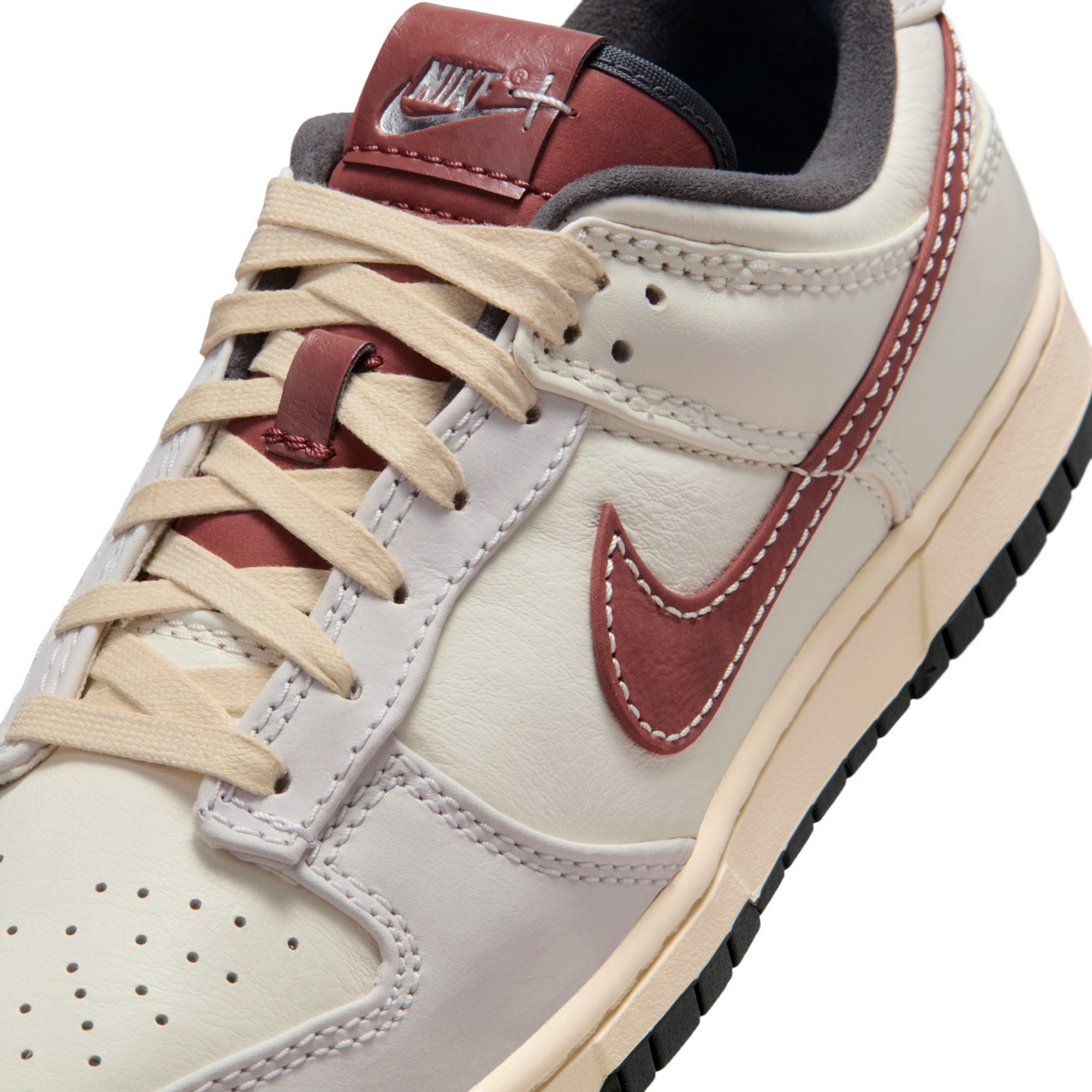 Nike Men's Dunk Low Shoes product image