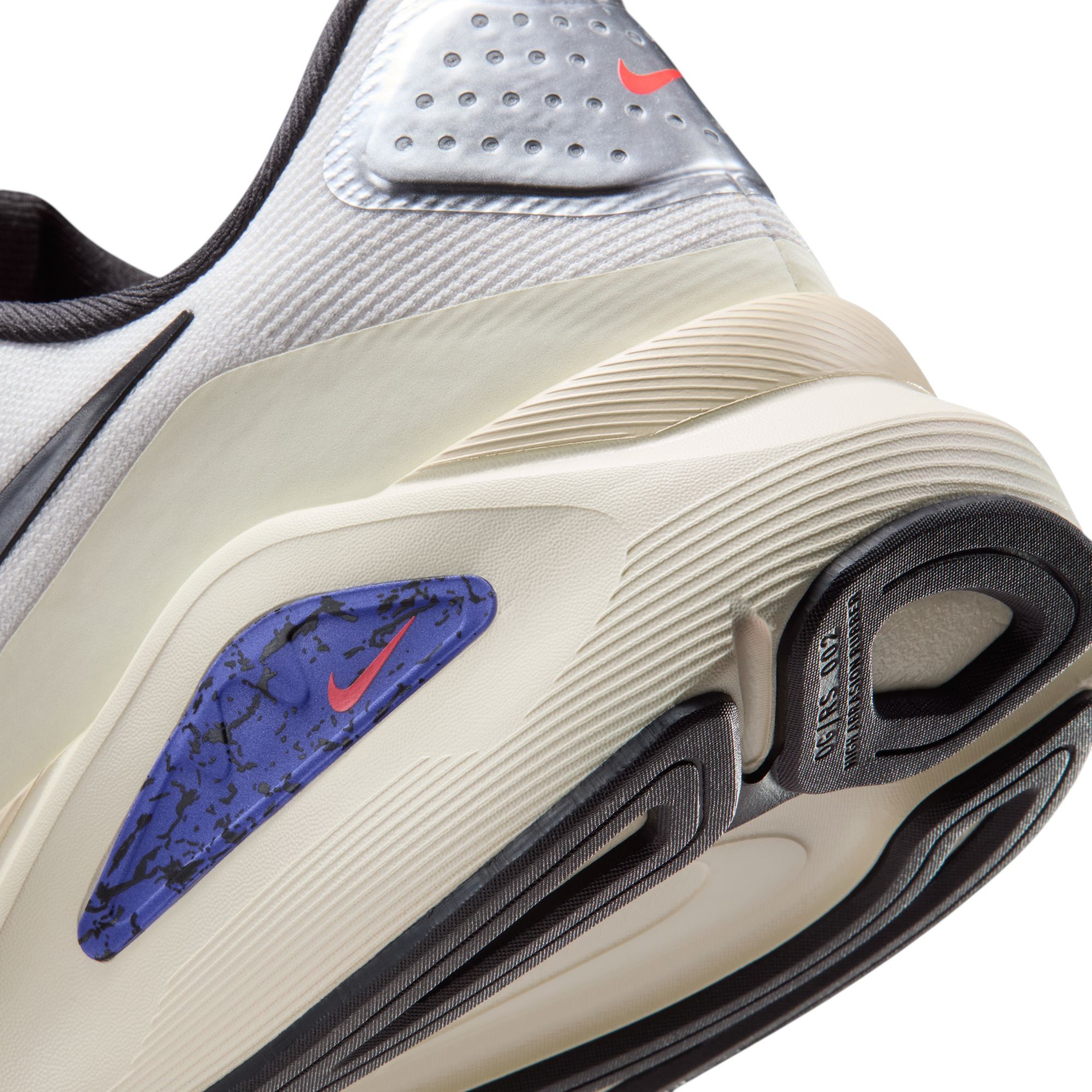 Nike Men's Structure 26 Running Shoes product image