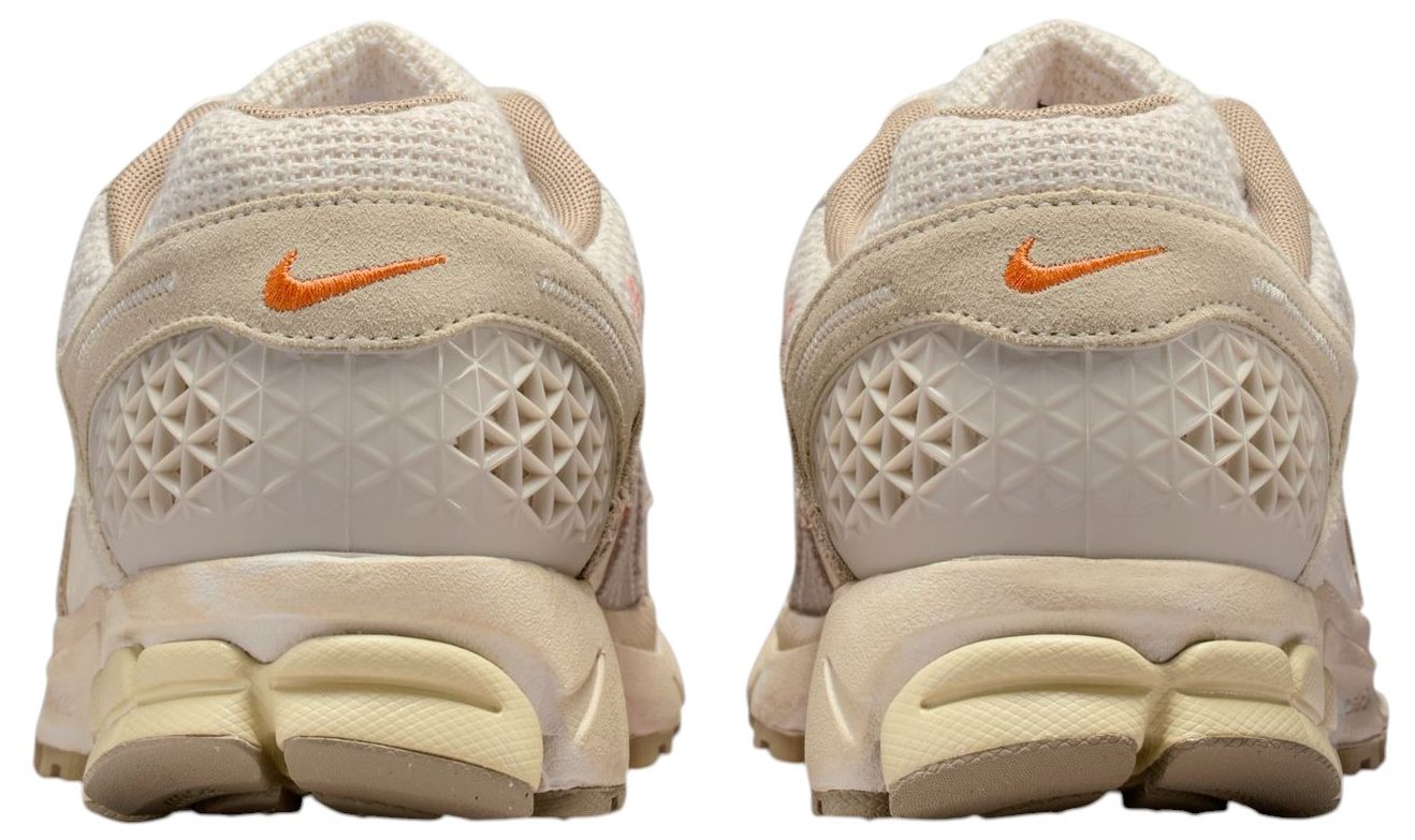 Nike Men's Zoom Vomero 5 Shoes product image
