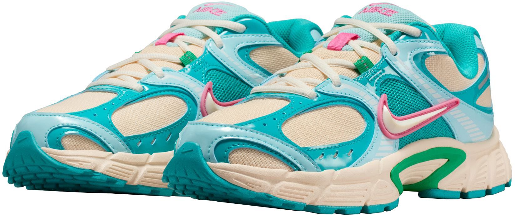 Nike Women's V5 RNR Shoes product image