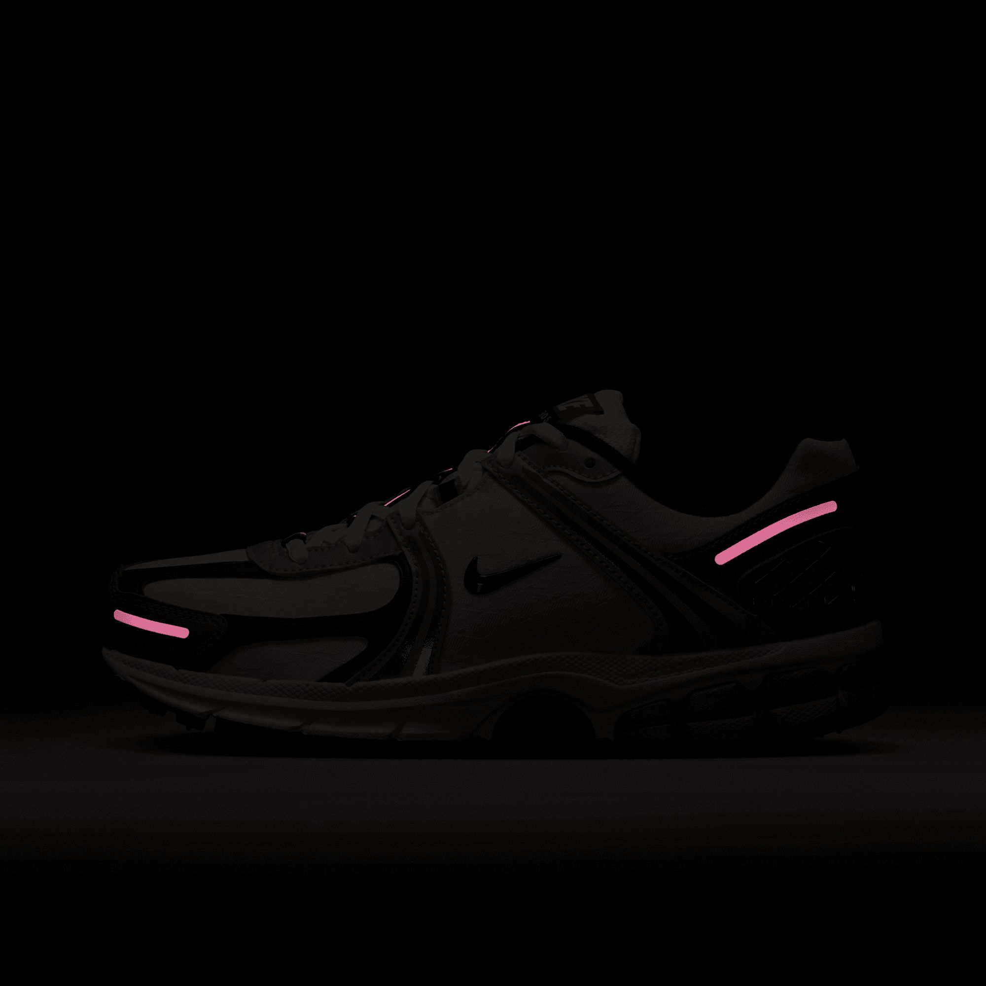 Nike Women's Zoom Vomero 5 Shoes product image