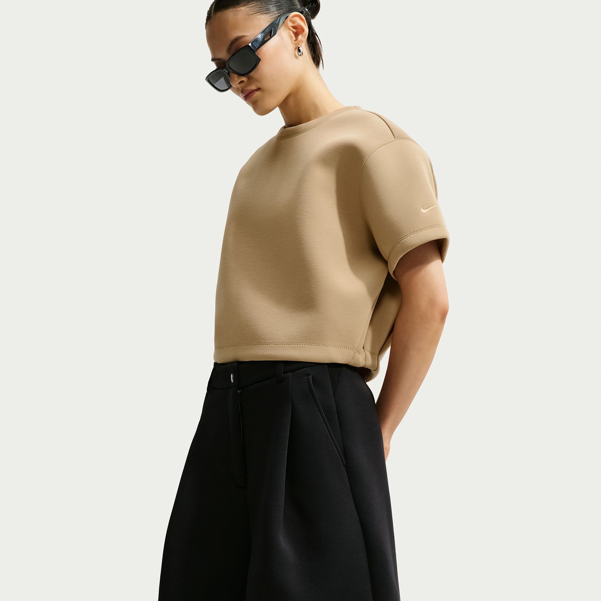 Nike Women's Pregame Fleece Oversized Mid-Rise Shorts product image