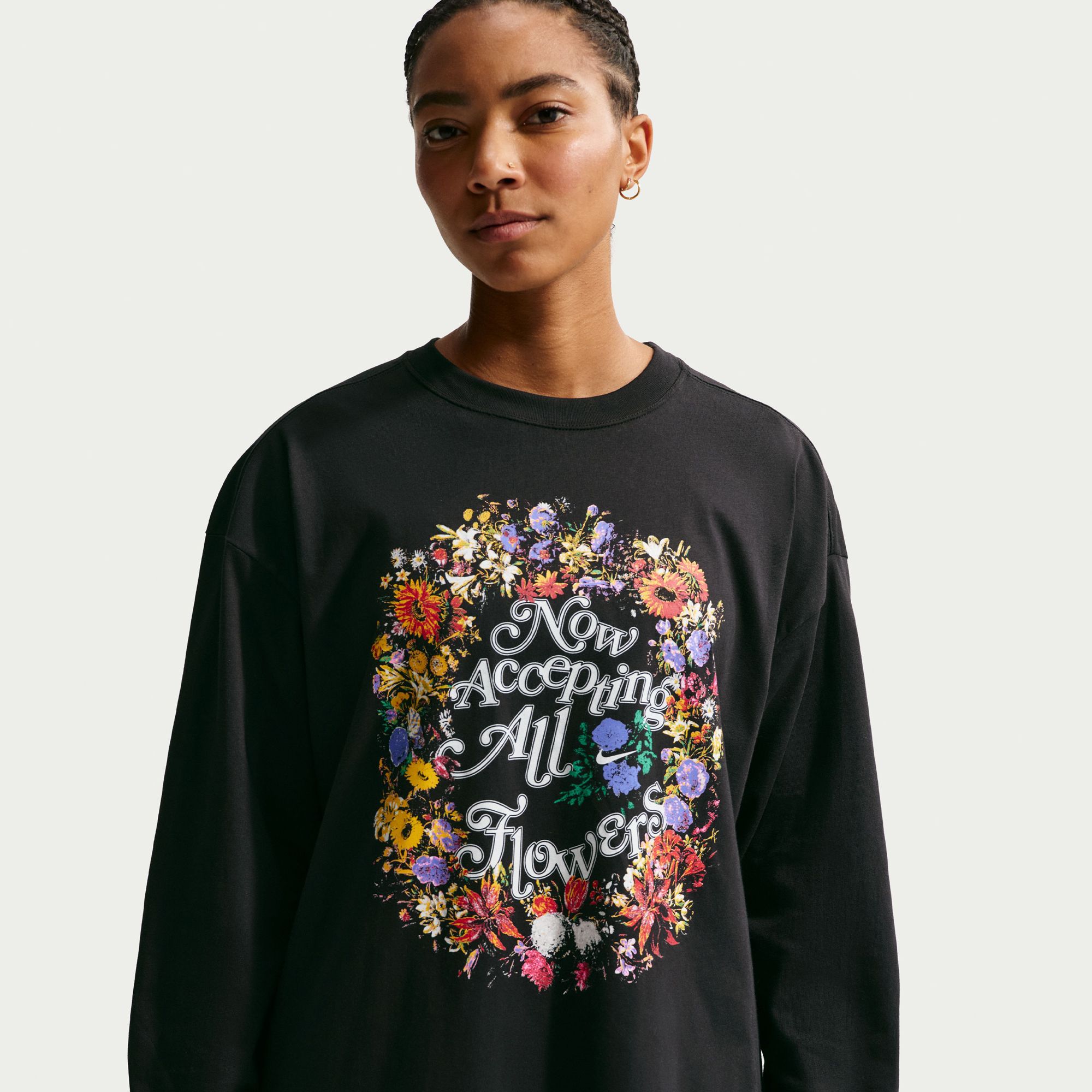 Nike Women's Long-Sleeve Basketball T-Shirt product image