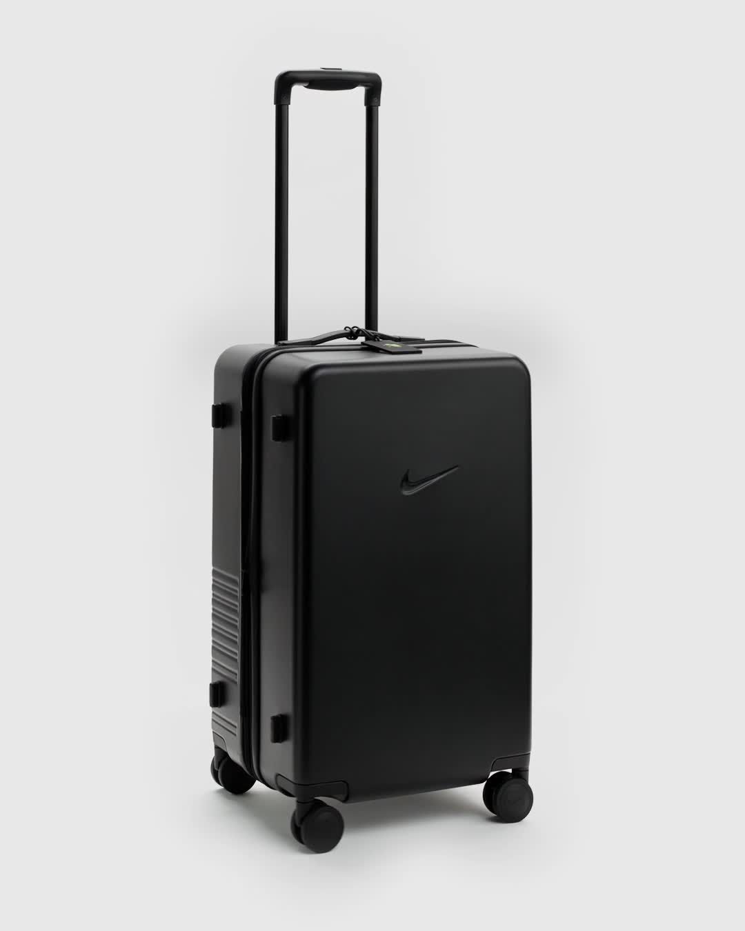 Nike Medium Checked Luggage 26" Hardshell- 96L product