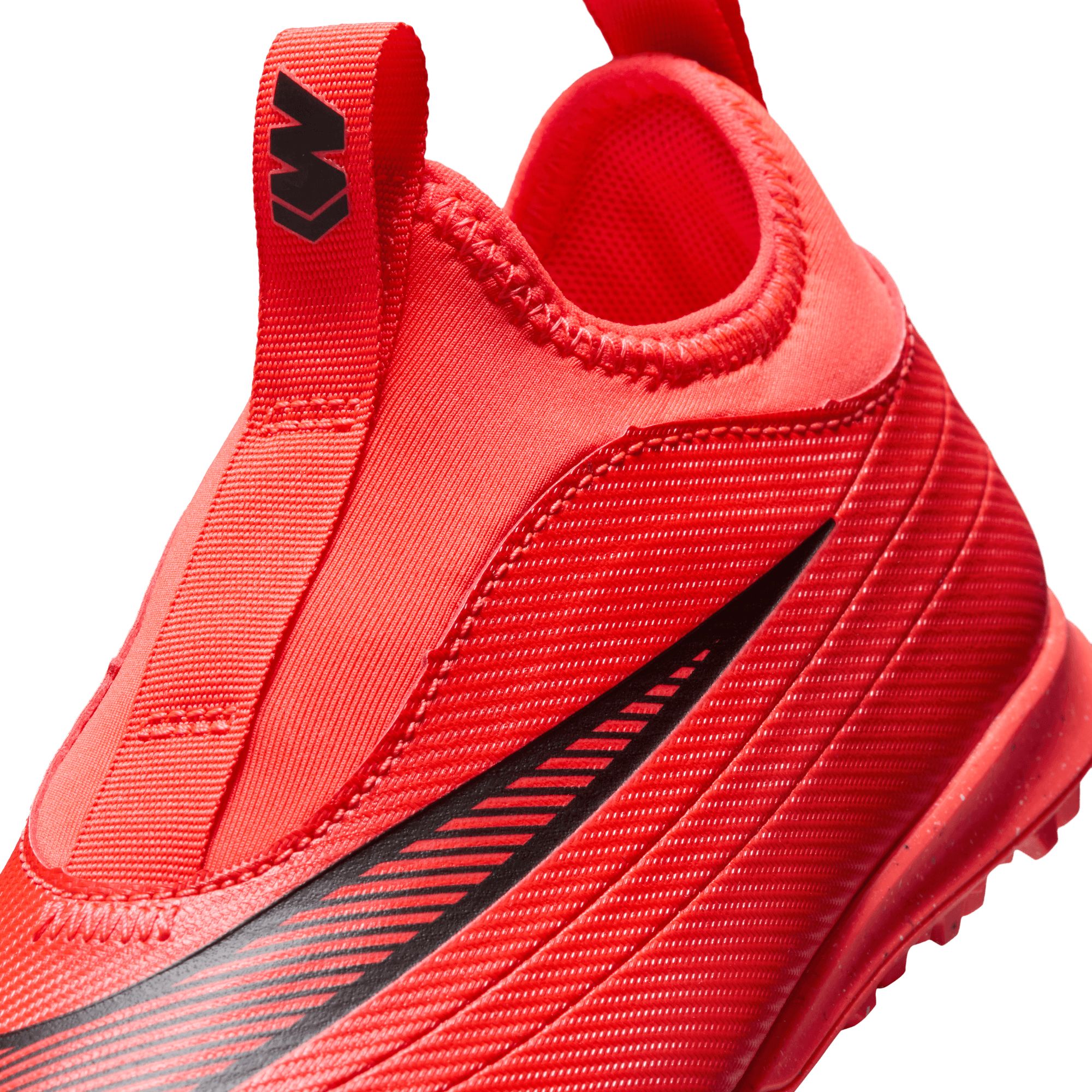 Nike Kids' Preschool Mercurial Vapor 17 Club Turf Soccer Cleats product image