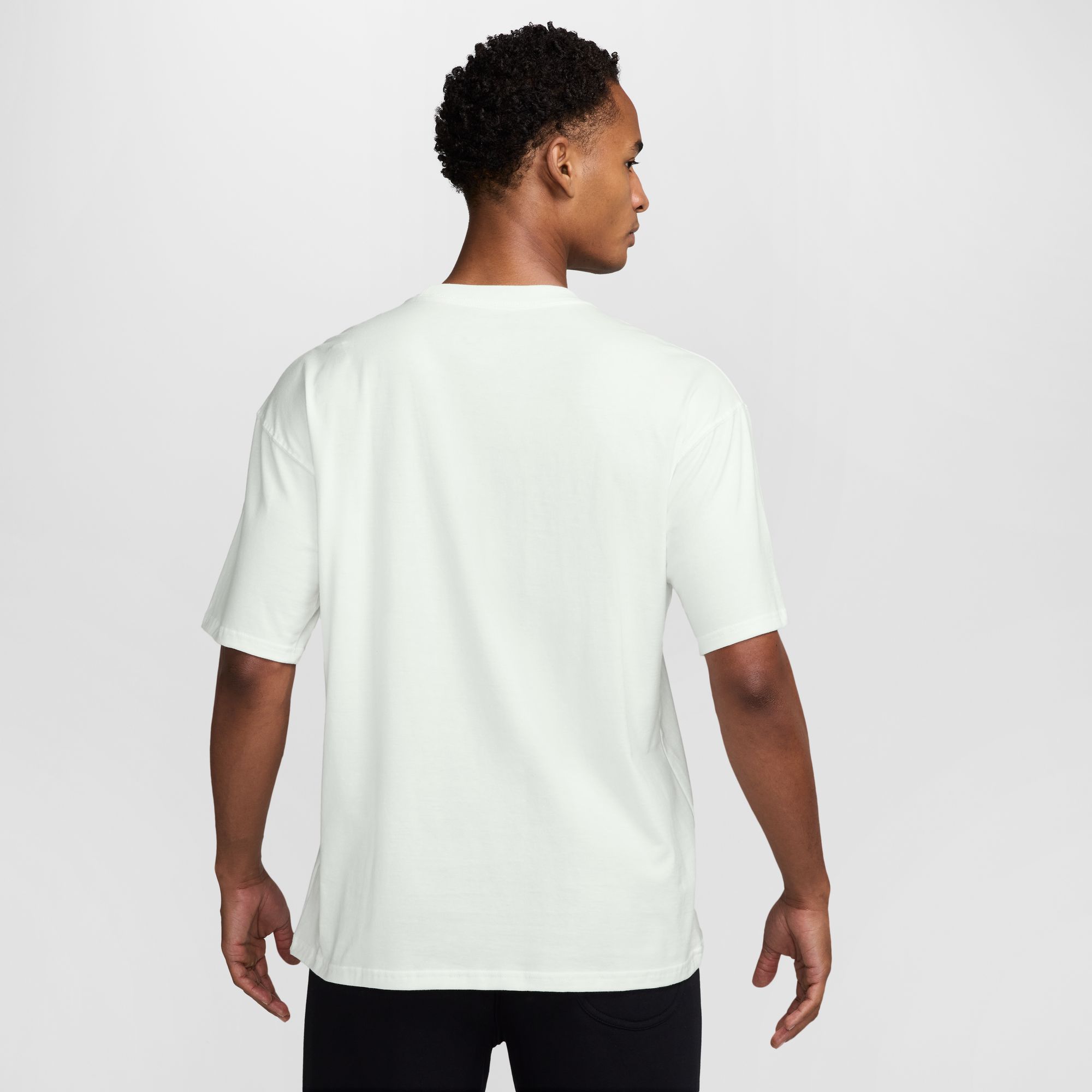 Nike Men's Sportswear Graphic T-Shirt | Dick's Sporting Goods