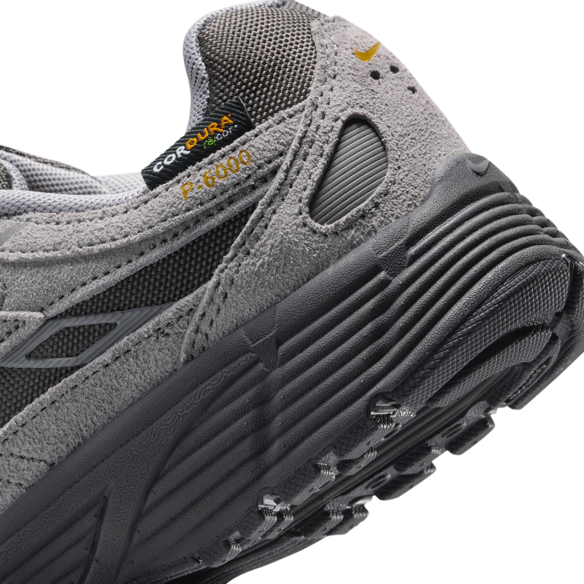 Nike Kids' Grade School P-6000 Shoes product image