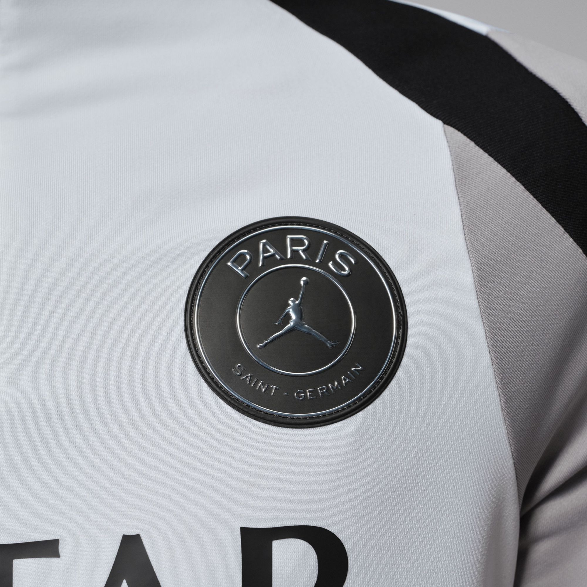 Nike Adult Paris Saint-Germain White Strike Drill 1/4 Zip Pullover product image