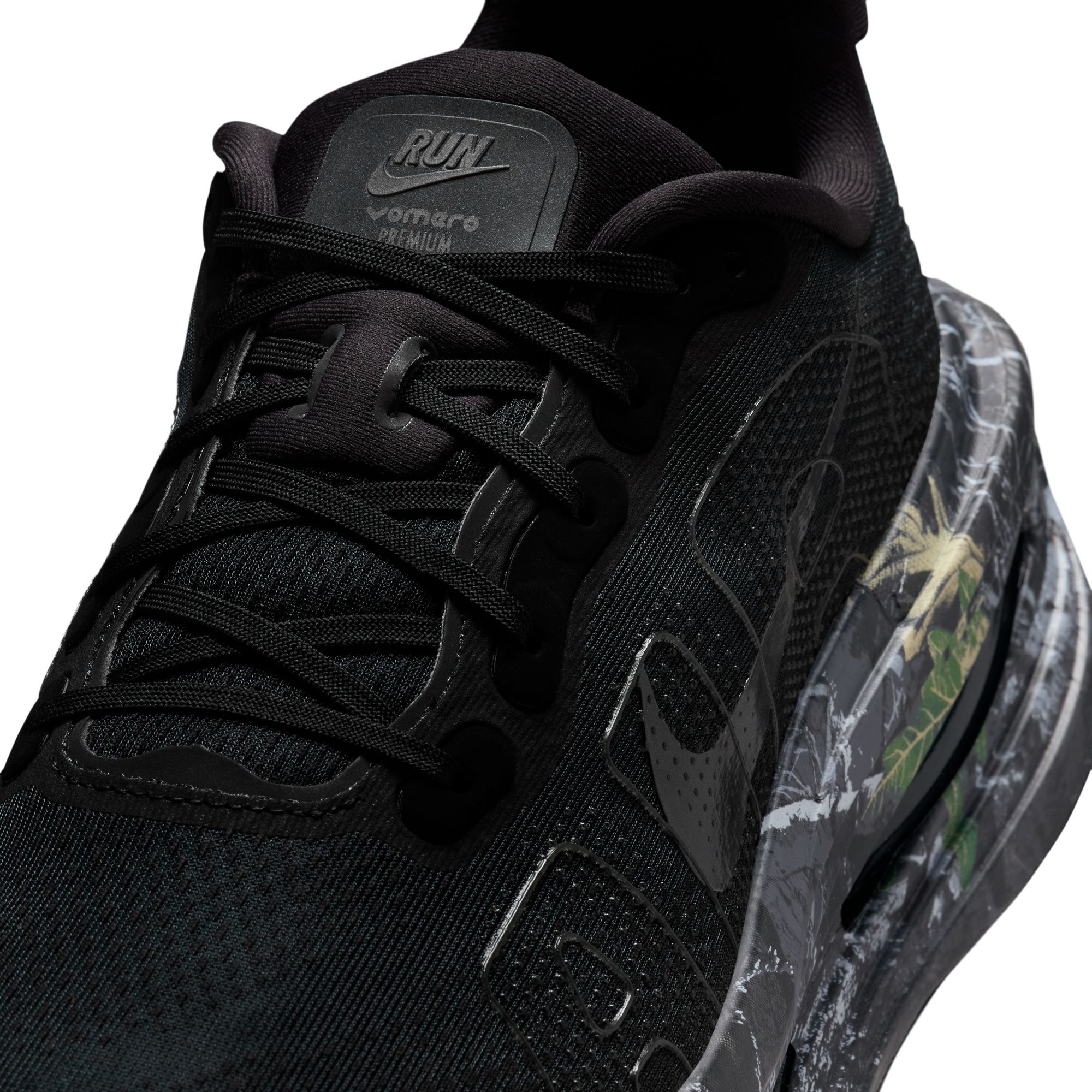 Nike Men's Vomero Premium Running Shoes product image