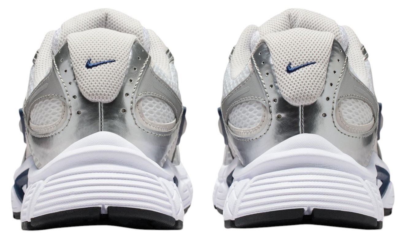 Nike Women's V5 RNR Shoes product image