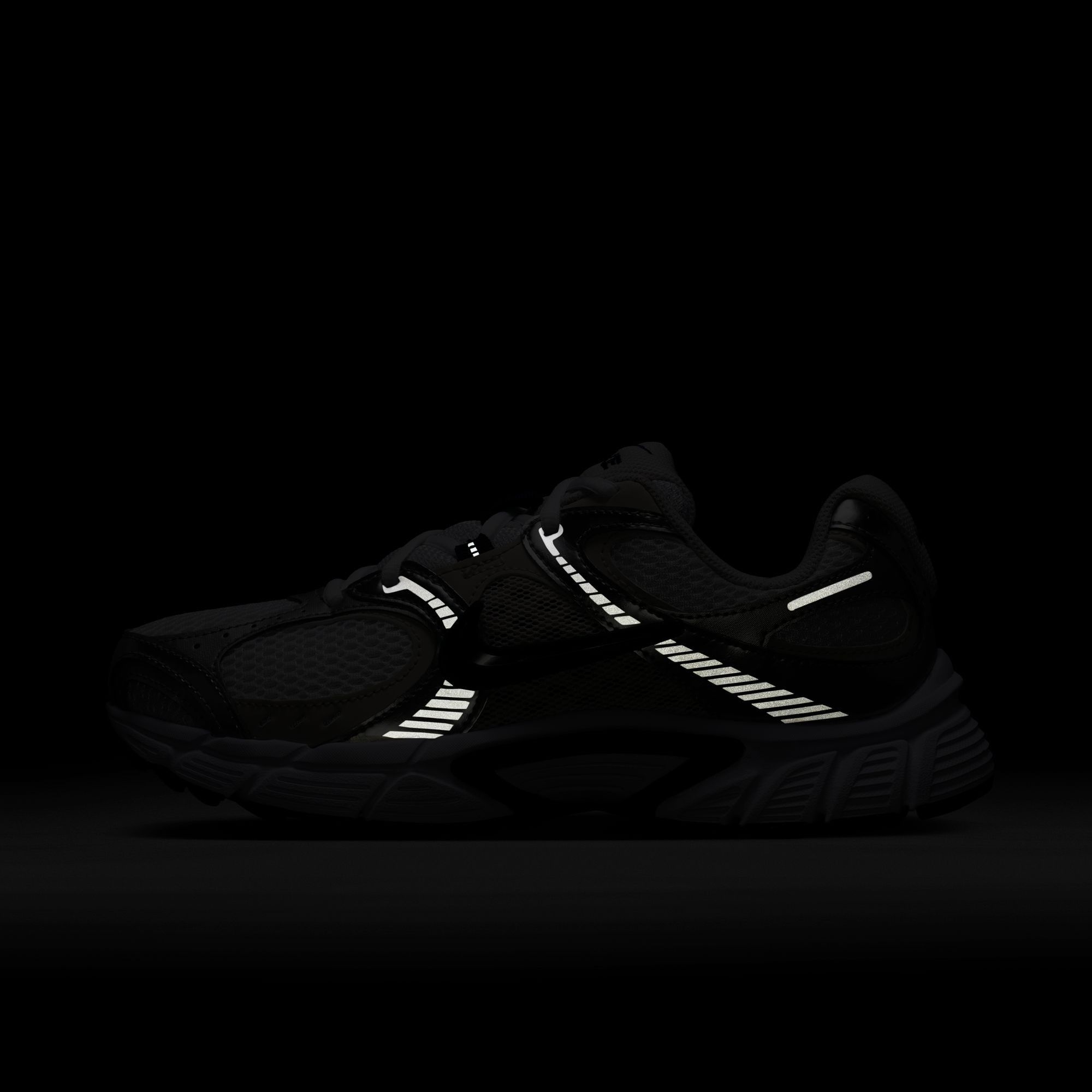 Nike Women's V5 RNR Shoes product image