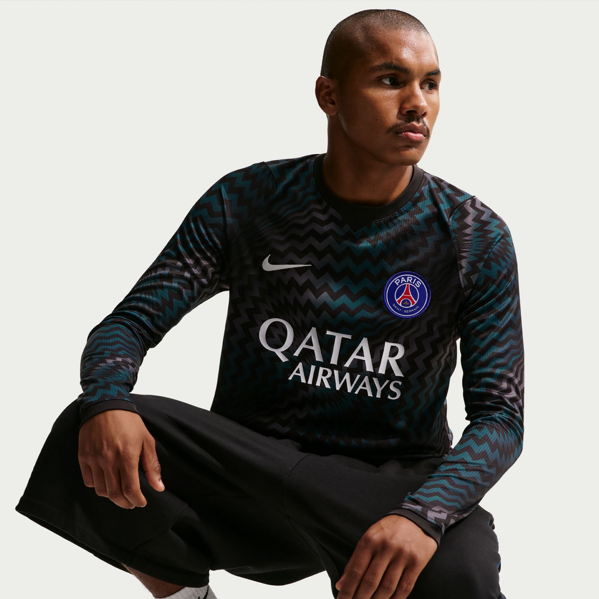 Nike Adult Paris Saint-Germain FC Black 2026 Home Goalkeeper Jersey product image