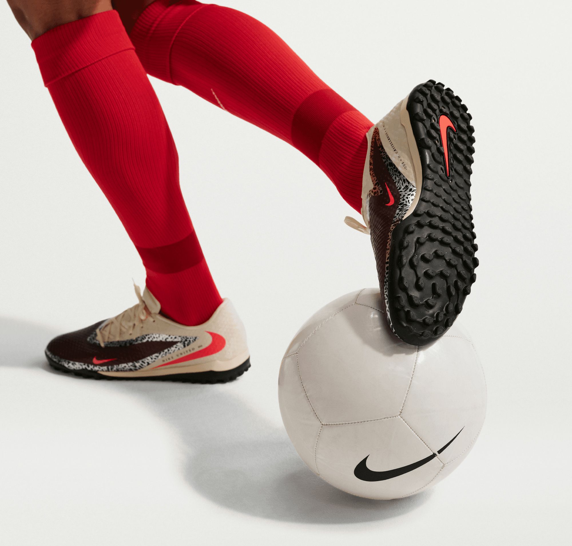 Nike United Phantom 6 Academy Turf Soccer Cleats product image