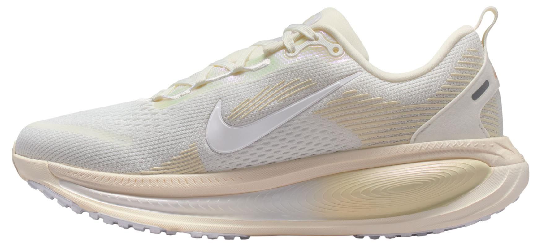 Nike Women's Vomero 18 Running Shoes product image