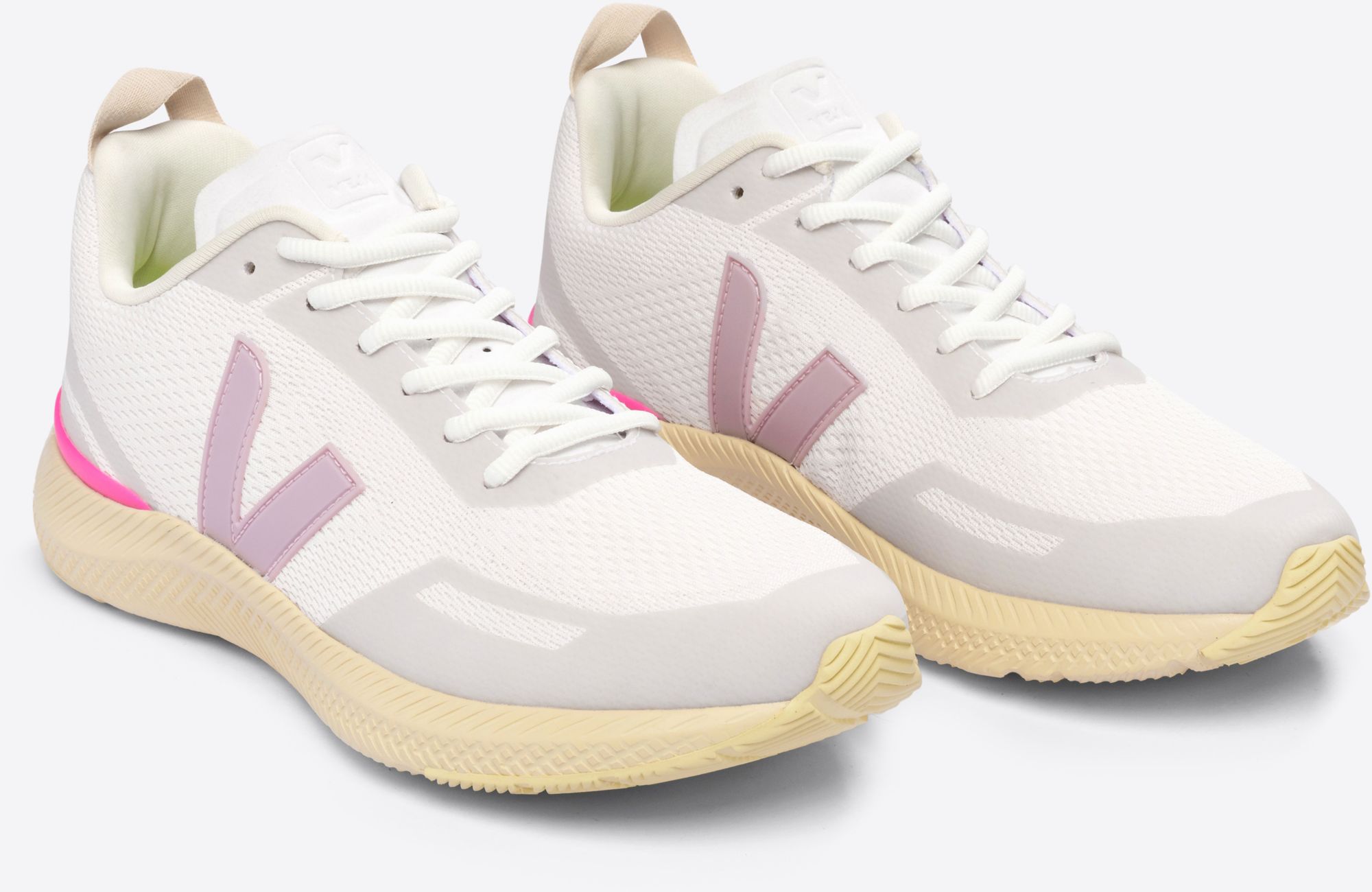 VEJA Women's Impala Shoes product image