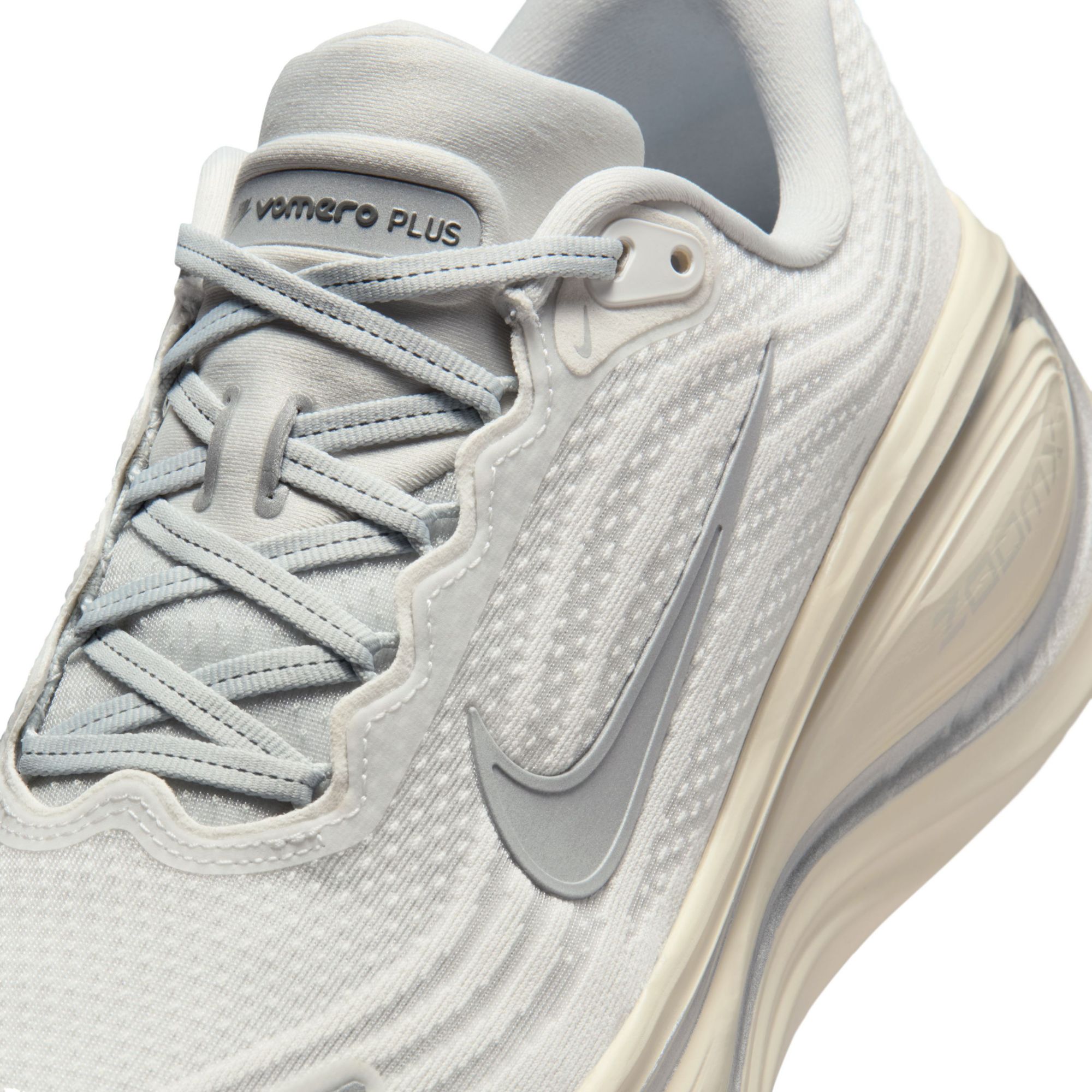 Nike Men's Vomero Plus Running Shoes product image