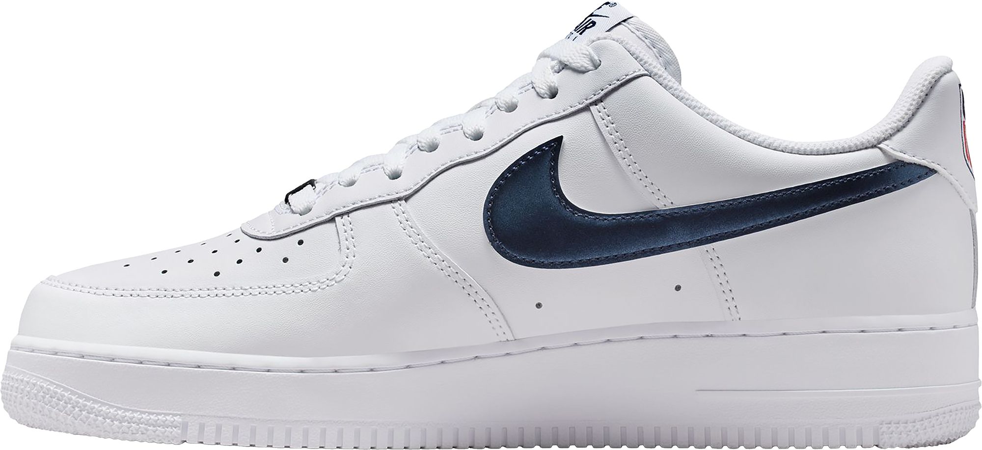 Nike Men's Air Force 1 '07 LV8 Shoes product image