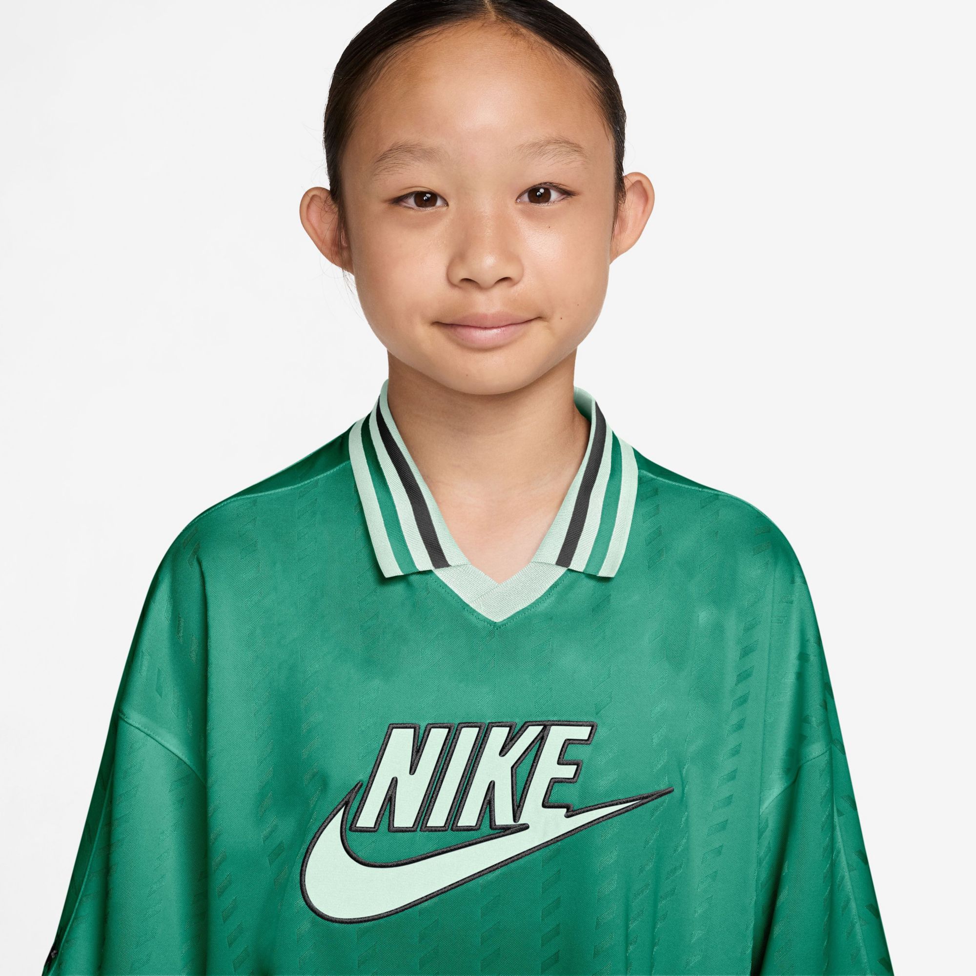 Nike Youth Sportswear Short-Sleeve Jersey product image