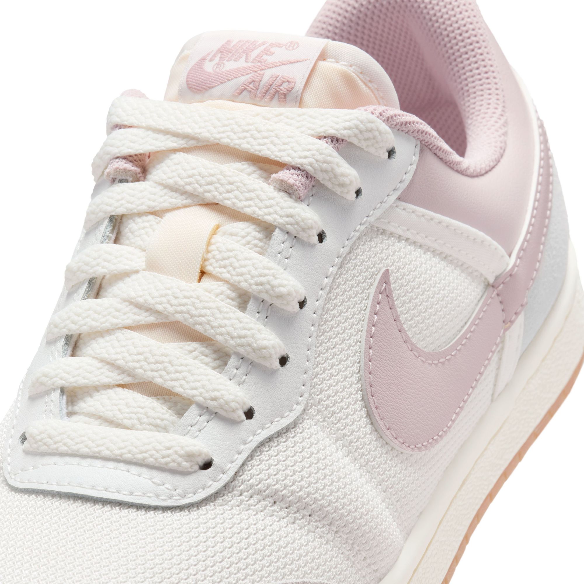 Air Jordan Skyline Low Women's Shoes product image