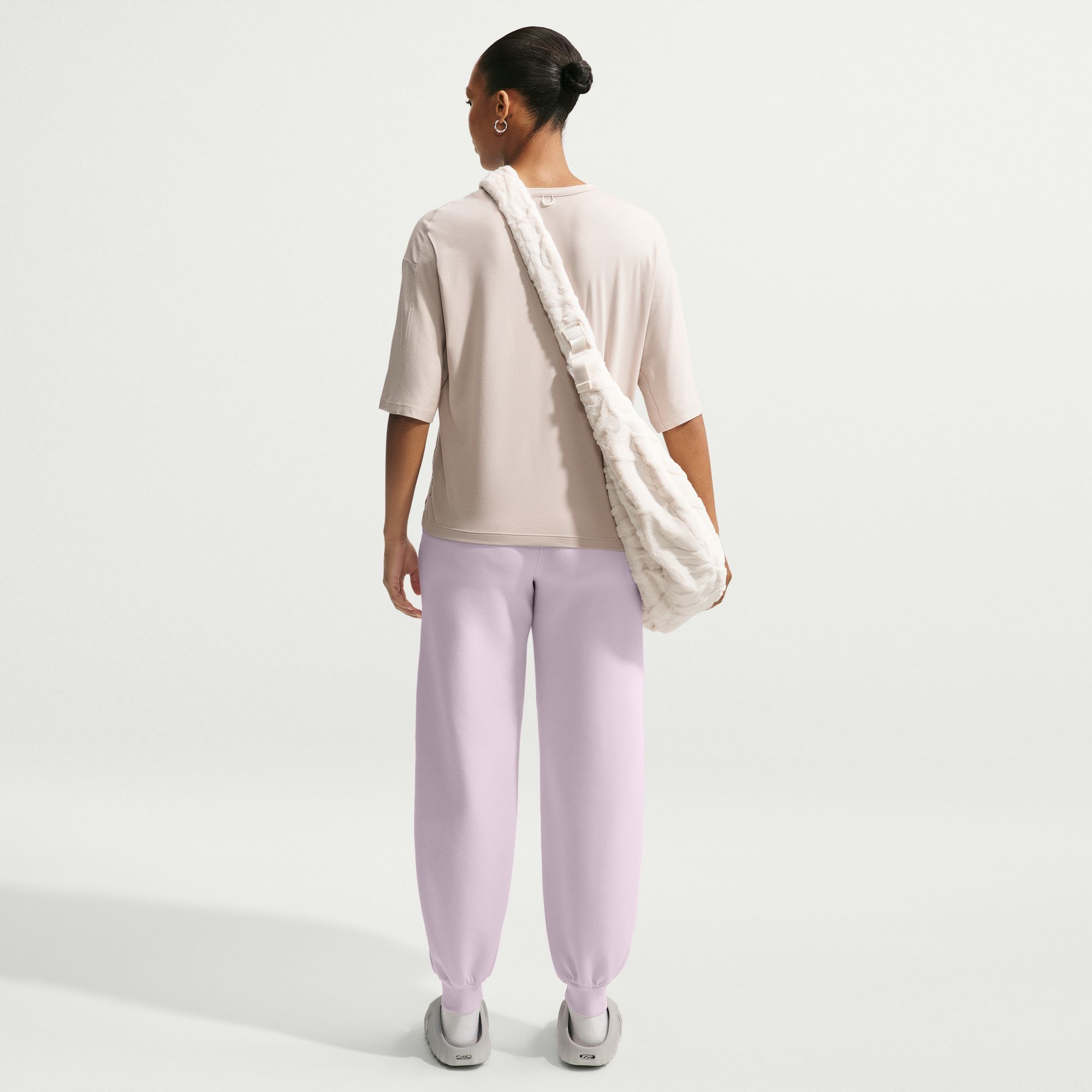 Nike Women's 24.7 ImpossiblySoft Dri-FIT High-Rise Joggers product image