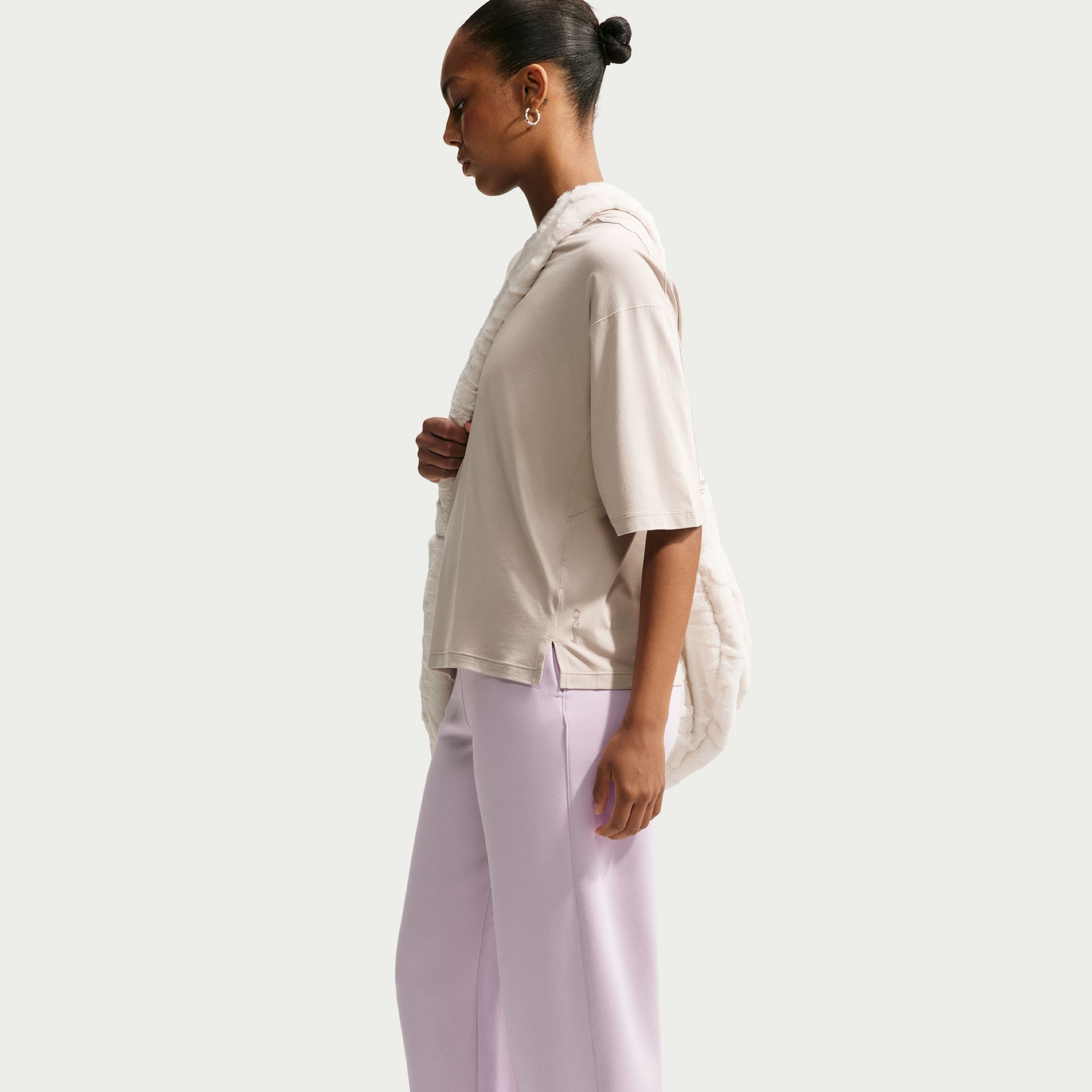 Nike Women's 24.7 ImpossiblySoft Dri-FIT High-Rise Joggers product image