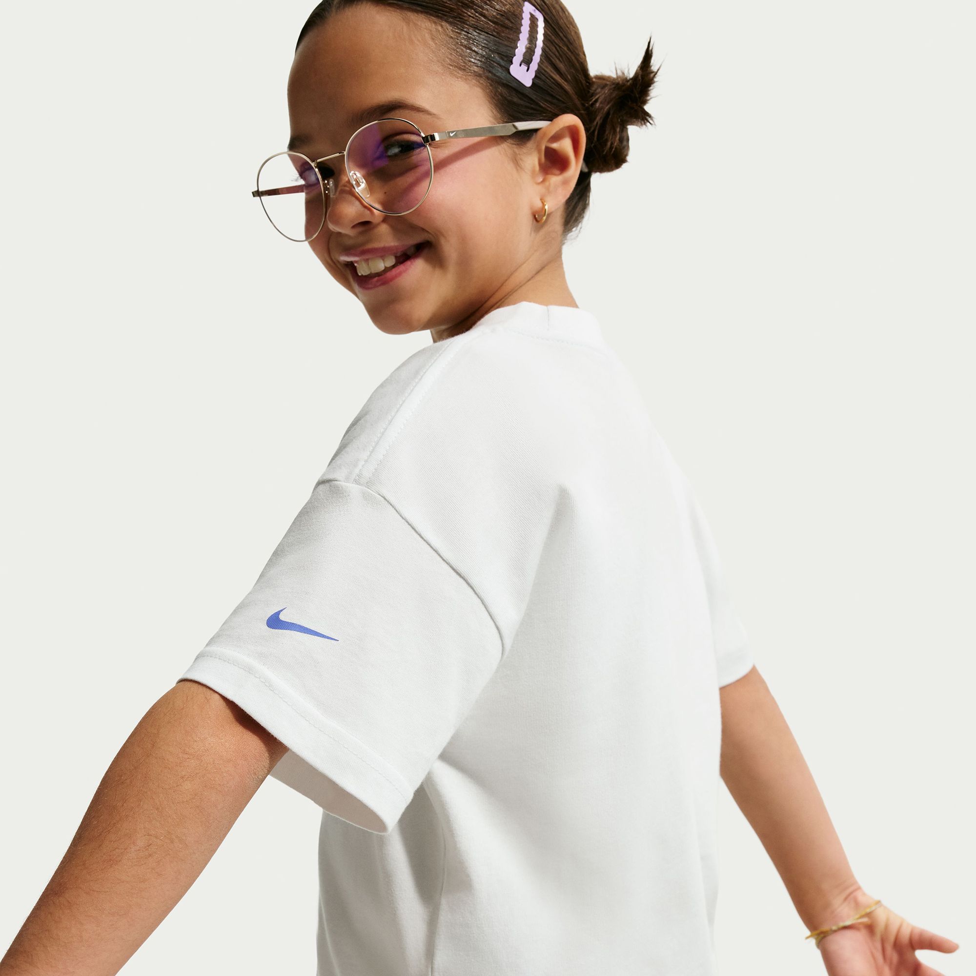 Nike Girls' Sportswear Boxy Spring Graphic T-Shirt product image