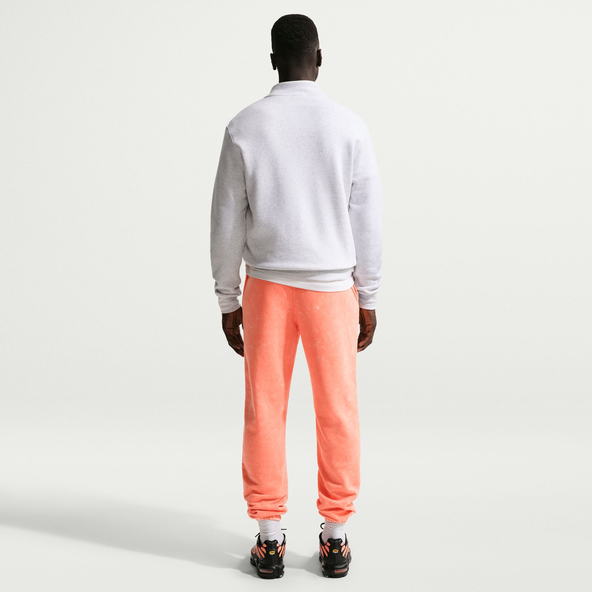 Nike Men's Club Fleece Washed Cuffed Pants product image