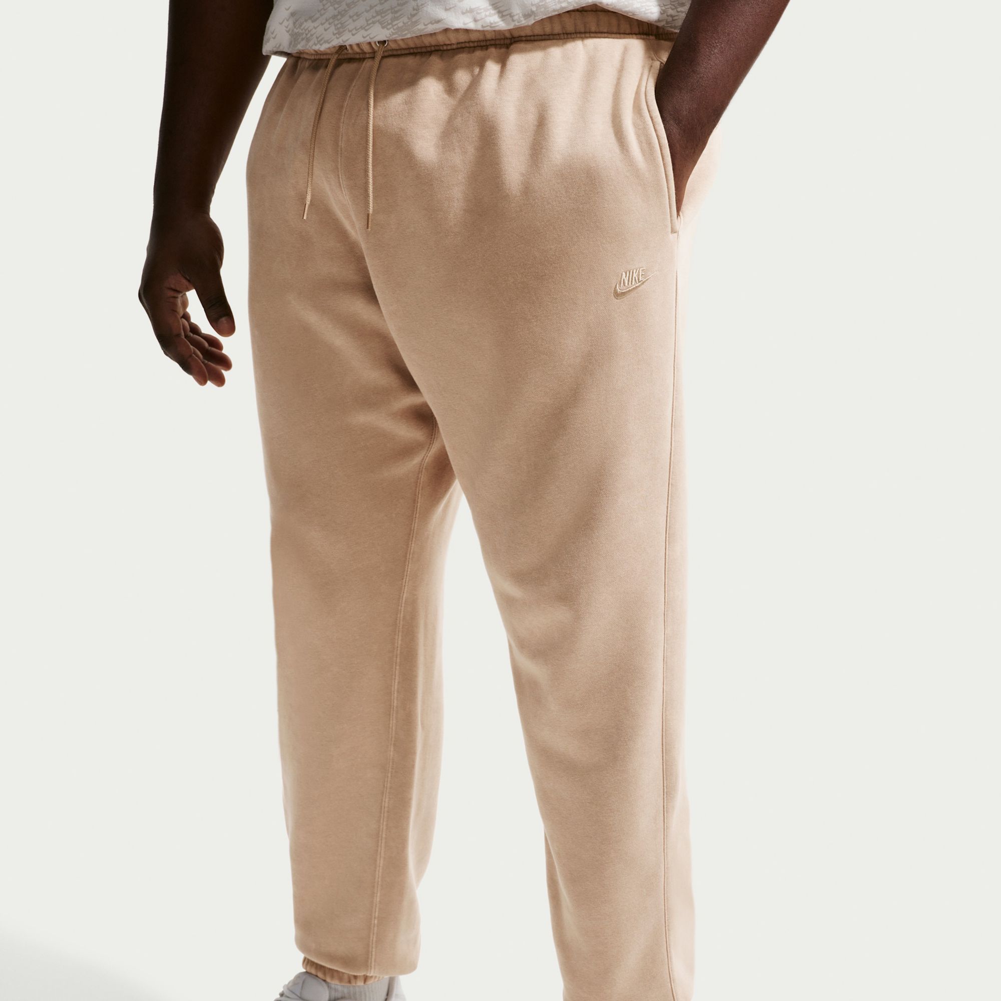 Nike Men's Club Fleece Washed Cuffed Pants product image
