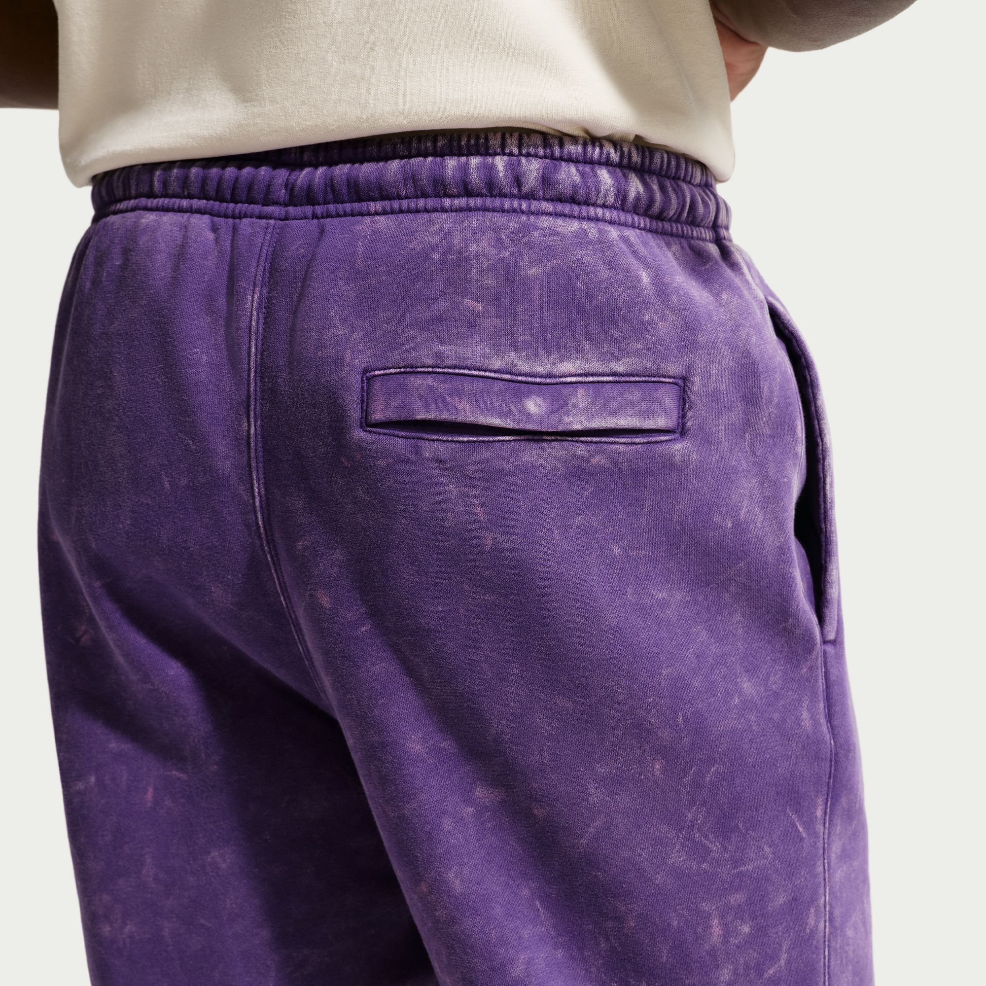 Nike Men's Club Fleece Washed Cuffed Pants product image