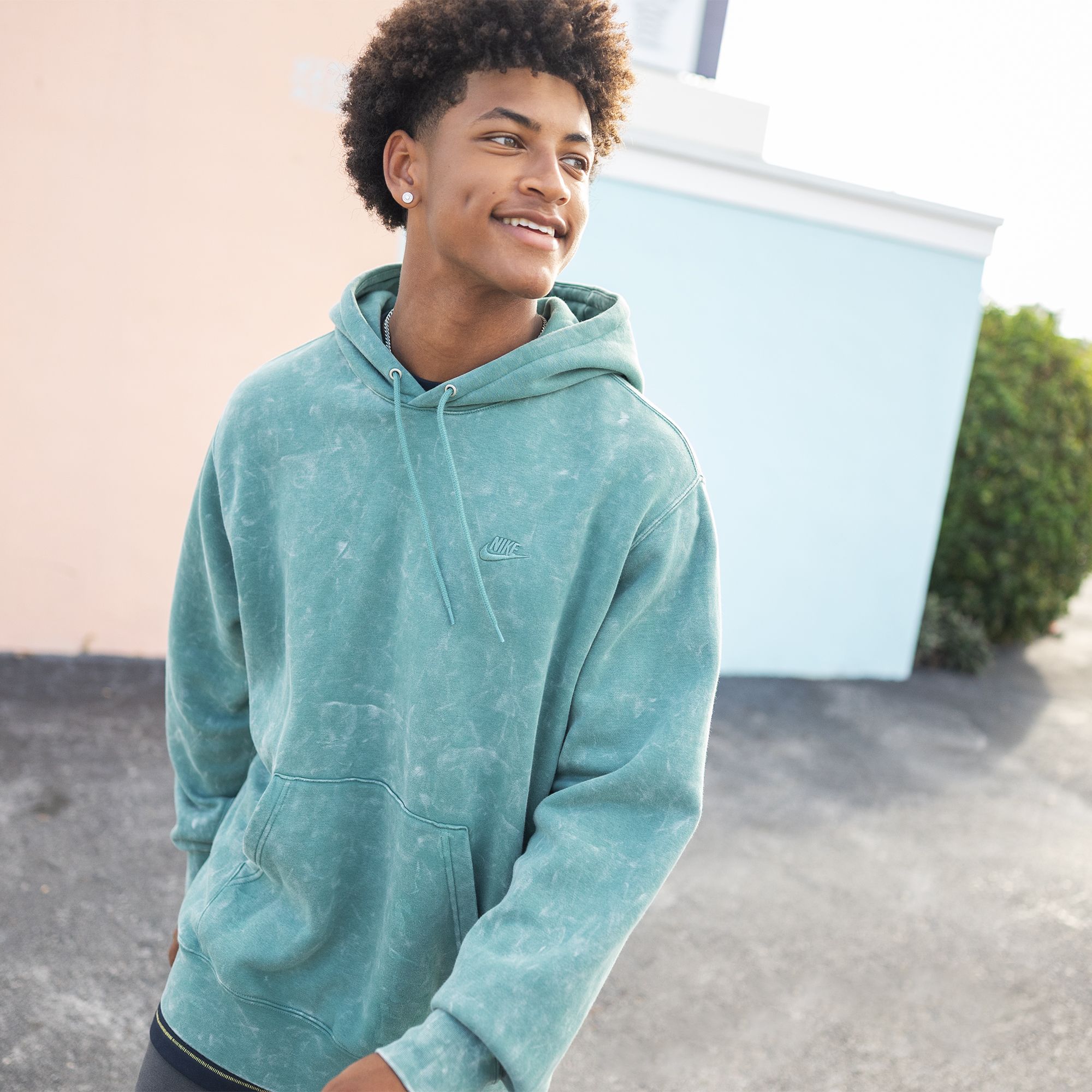 Nike Men's Club Fleece Washed Hoodie product image