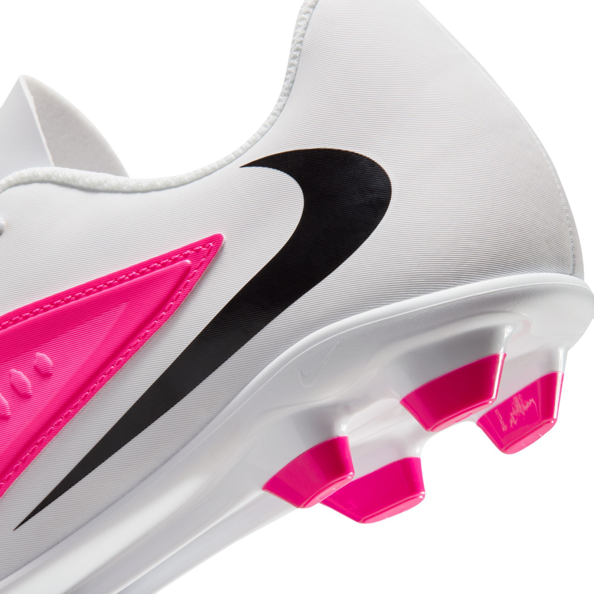 Nike Phantom 6 Club FG/MG Soccer Cleats product image