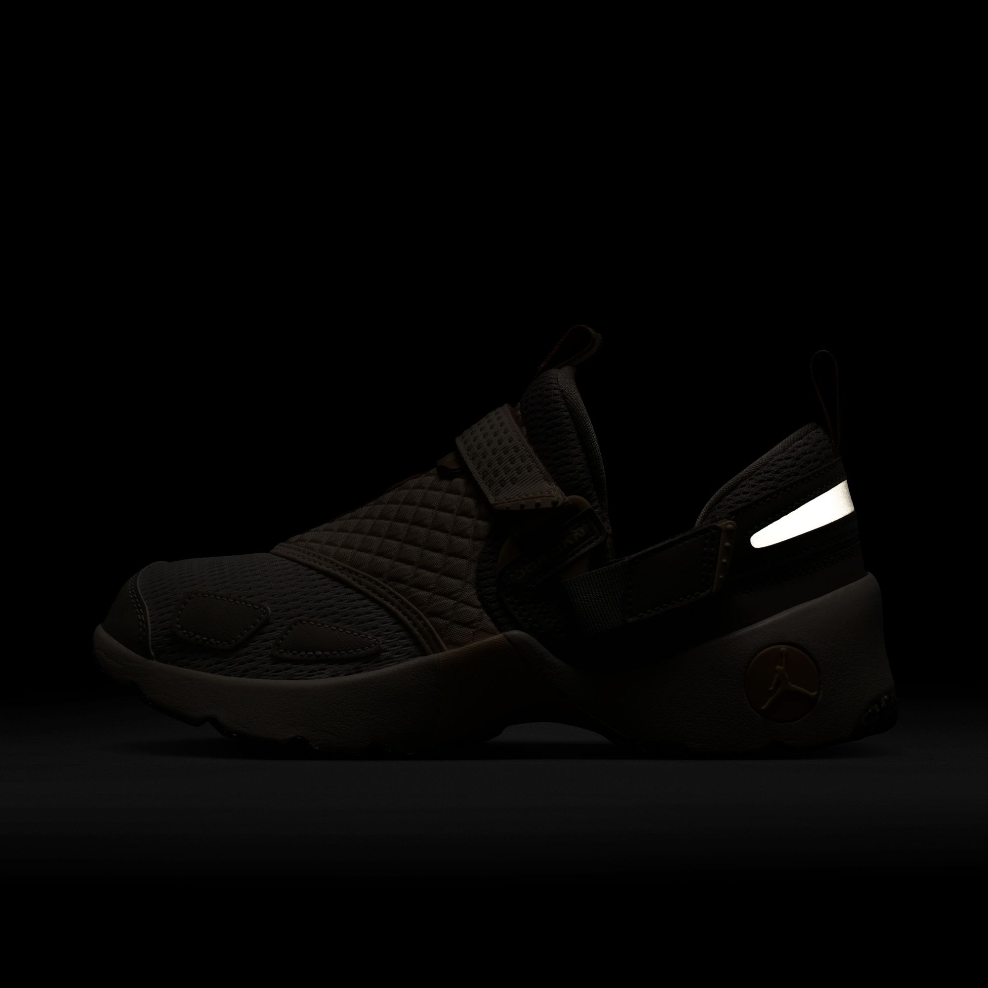 Jordan Trunner LX Women's Shoes product image