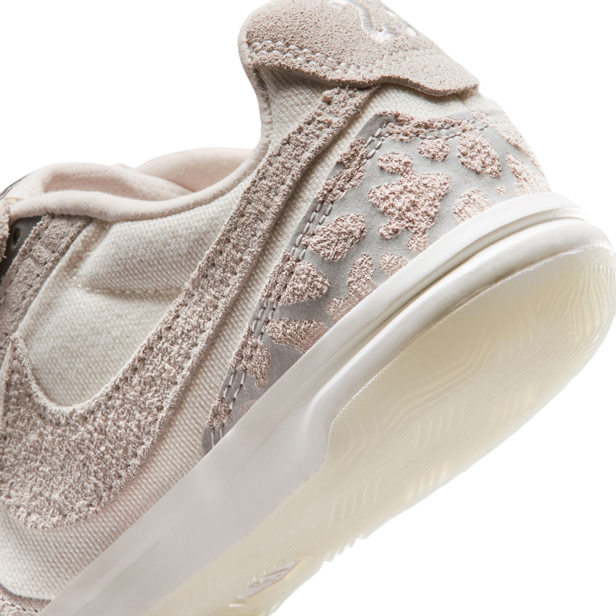 Jordan Kids' Tiempo Streetgato SE Indoor Soccer Shoes product image