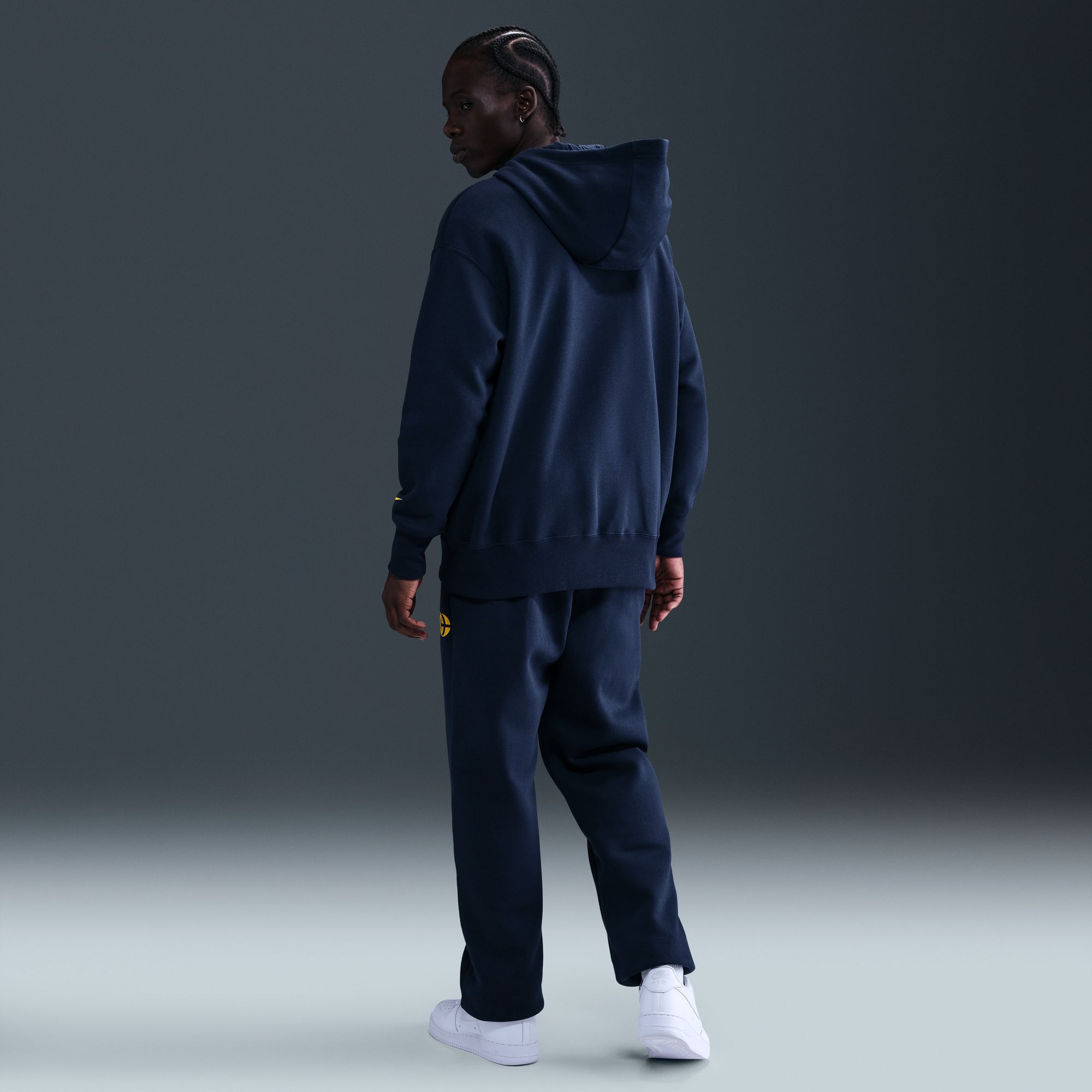 Nike Caitlin Clark Basketball Phoenix Fleece Pants product image